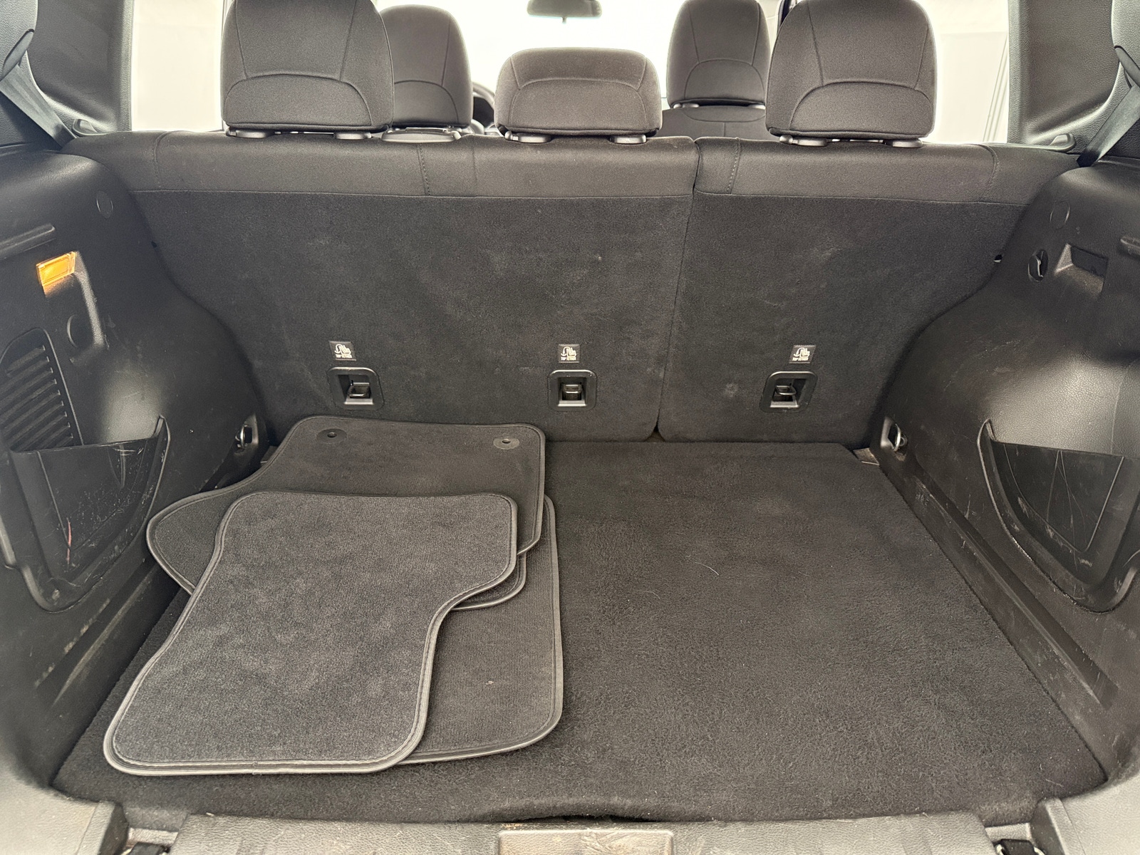 Thumbnail: 2021 Jeep Renegade - 7