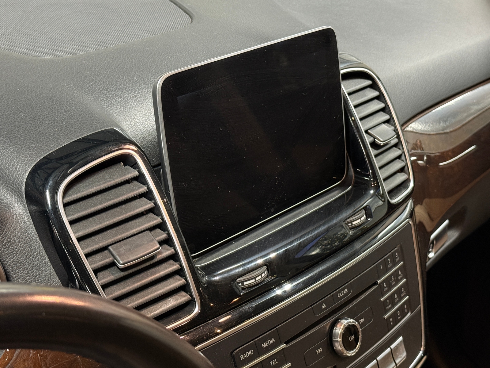 Thumbnail: 2018 Mercedes-Benz GLE - 3