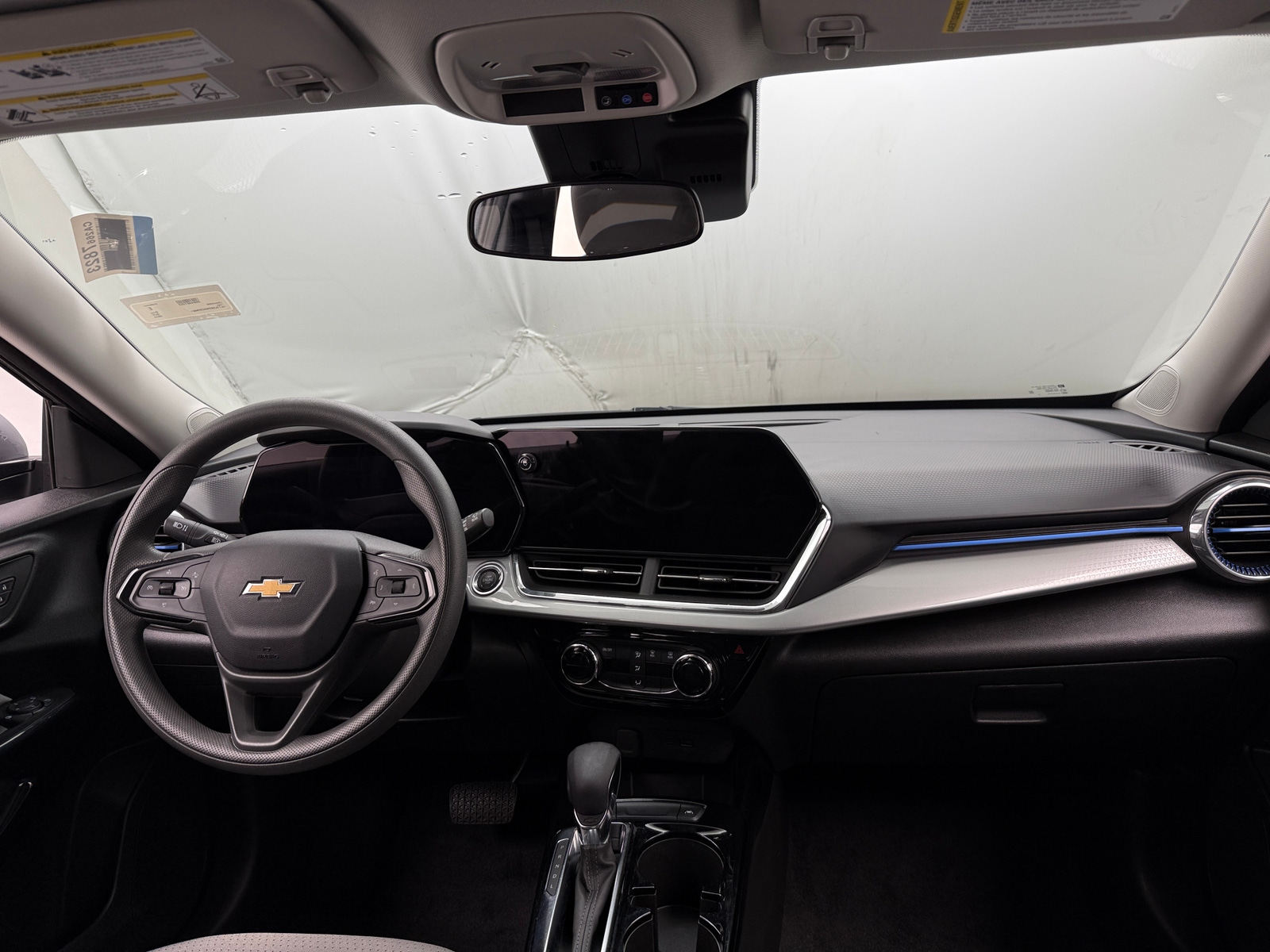 Thumbnail: 2025 Chevrolet Trax - 3