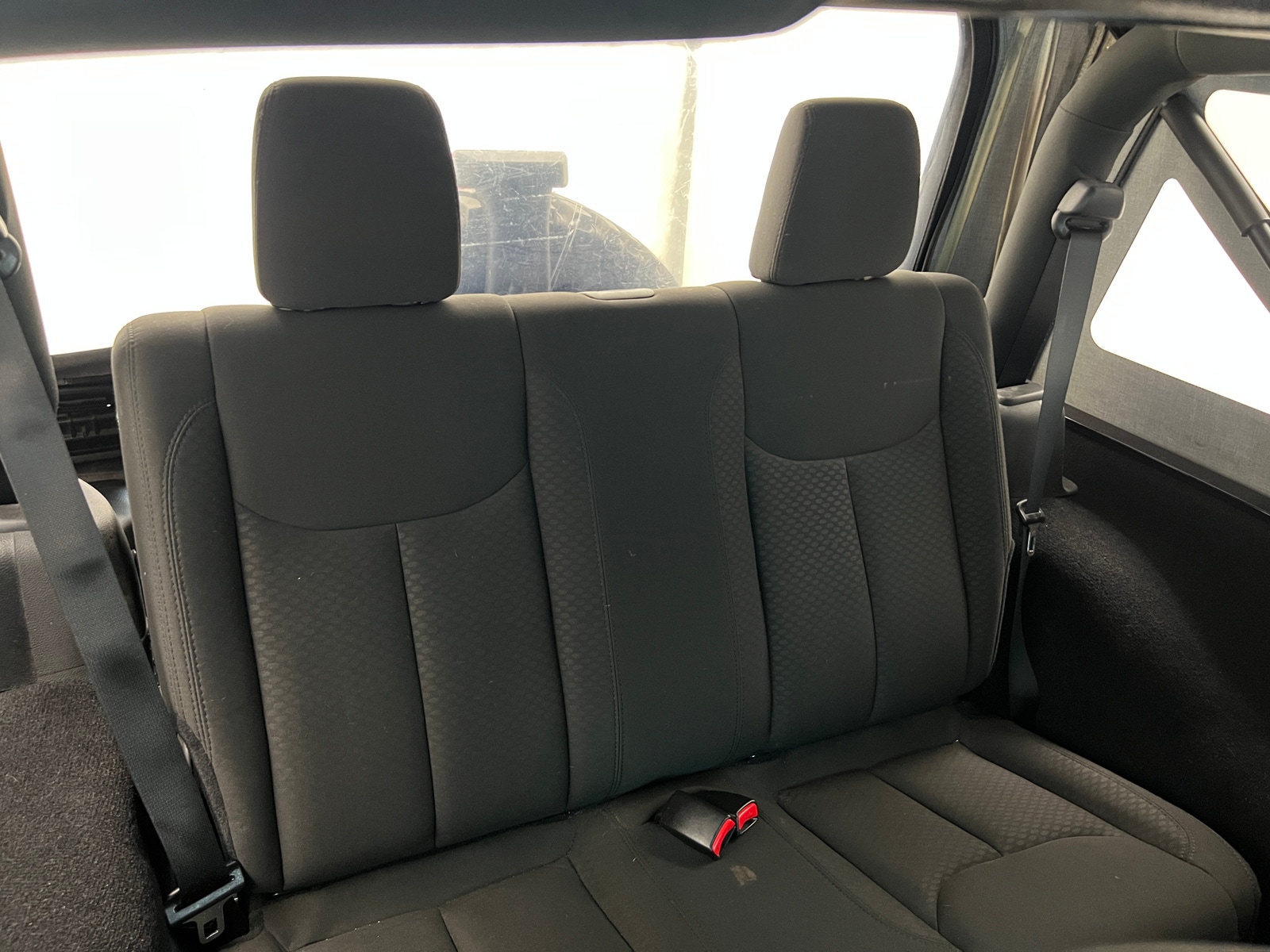 Thumbnail: 2016 Jeep Wrangler - 6