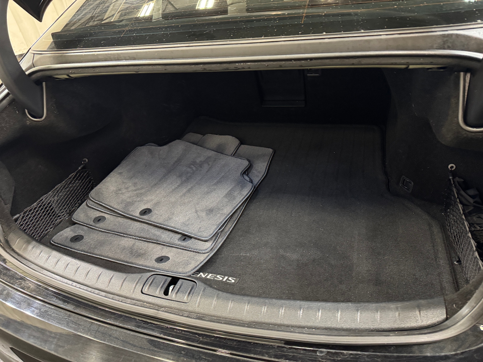 Thumbnail: 2021 Genesis G80 - 6