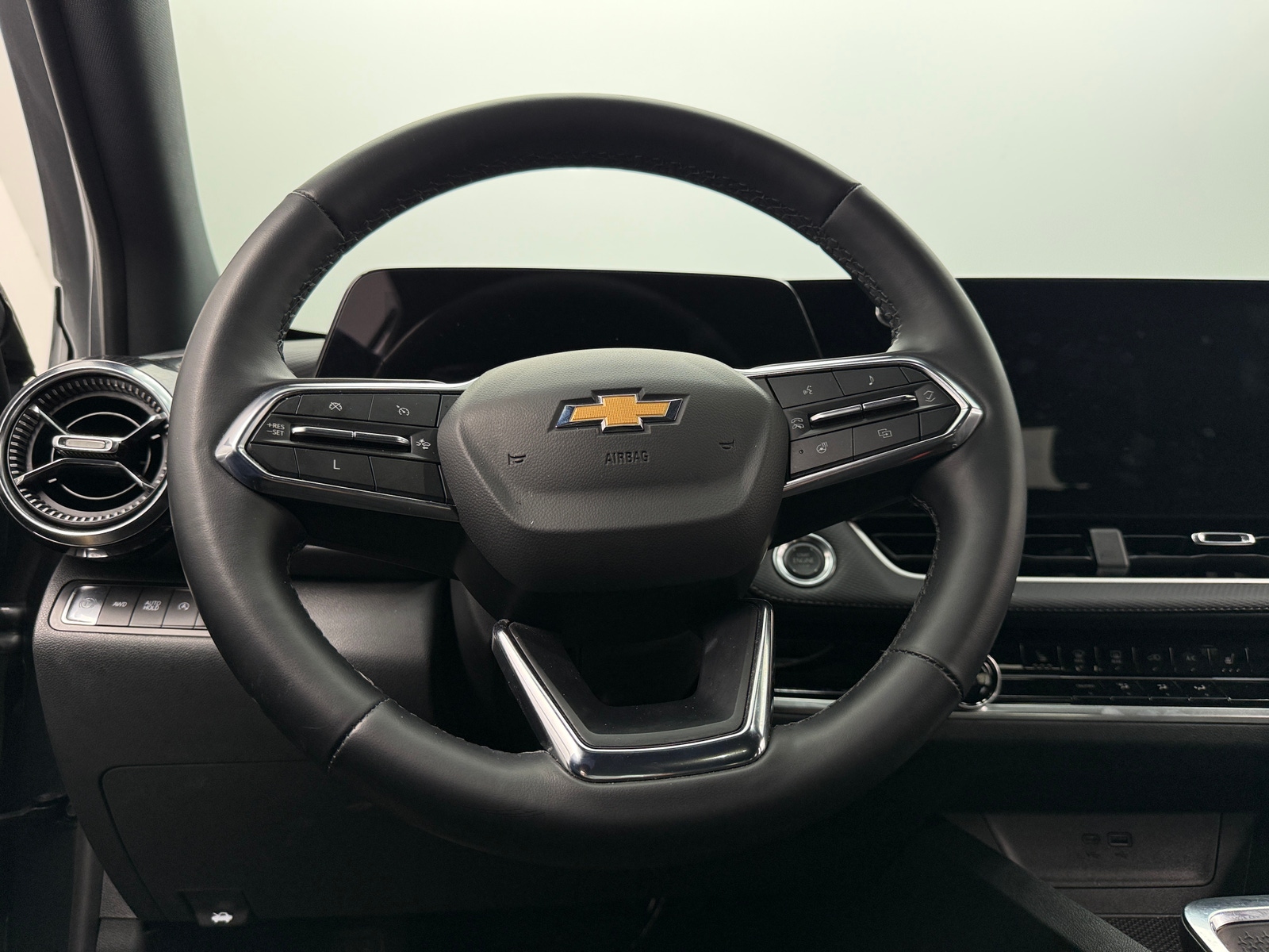 Thumbnail: 2025 Chevrolet Equinox - 5