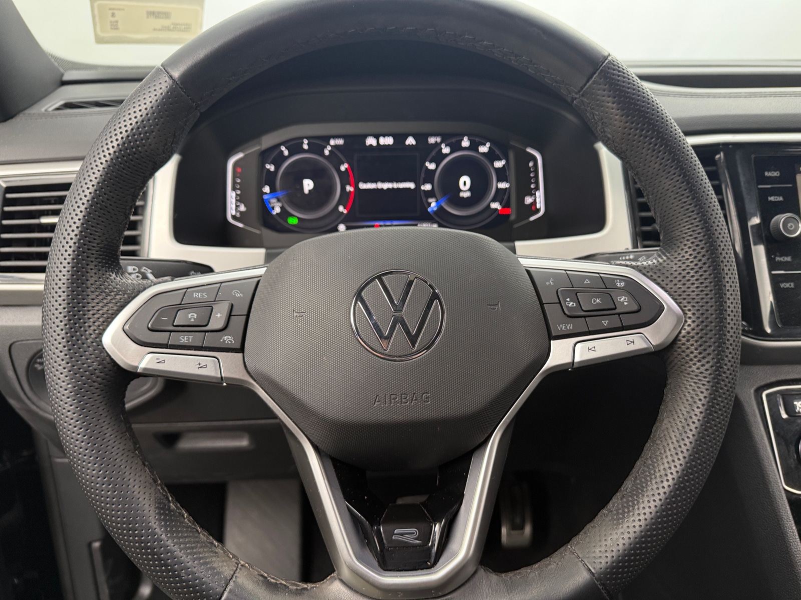 Thumbnail: 2022 Volkswagen Atlas - 4