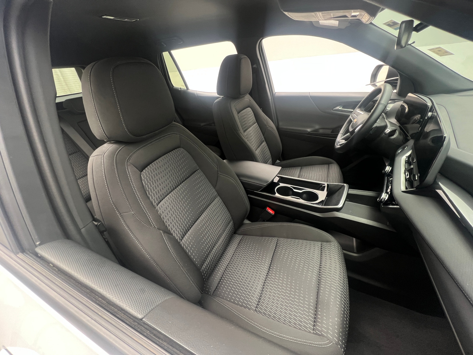 Thumbnail: 2025 Chevrolet Equinox - 2