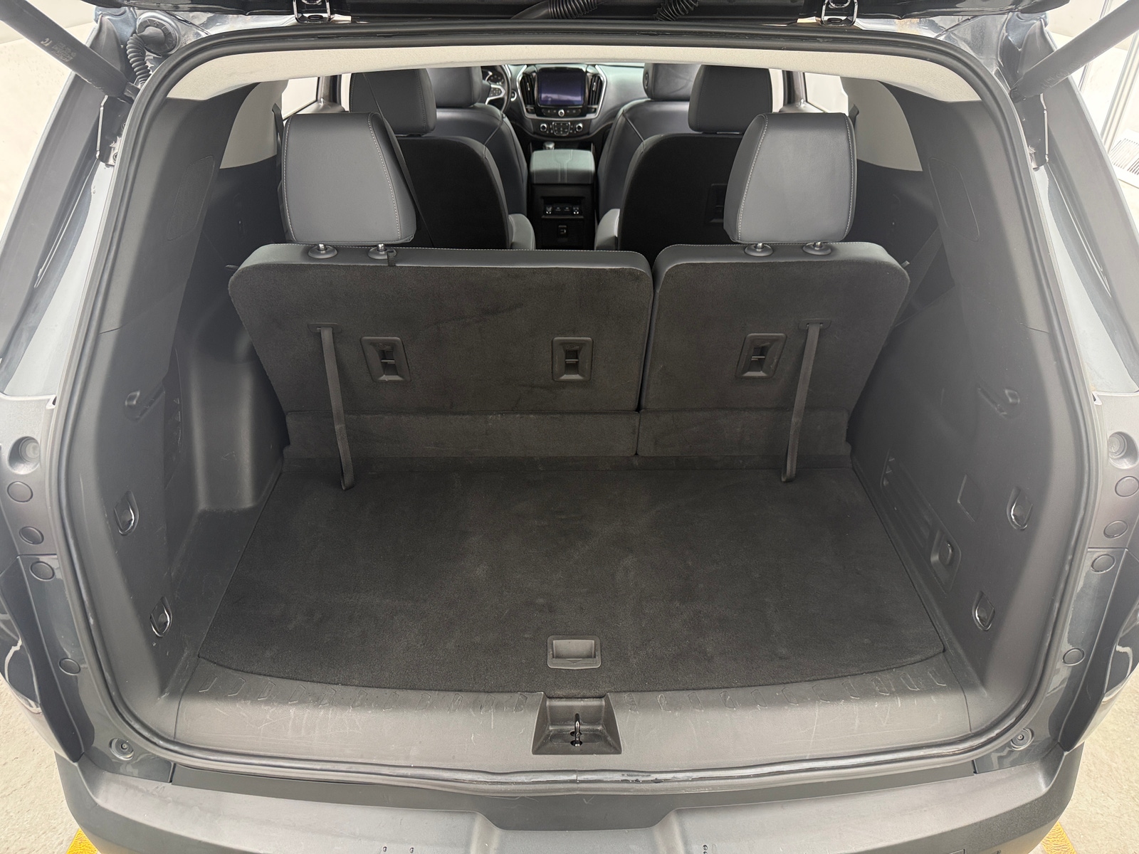 Thumbnail: 2021 Chevrolet Traverse - 6