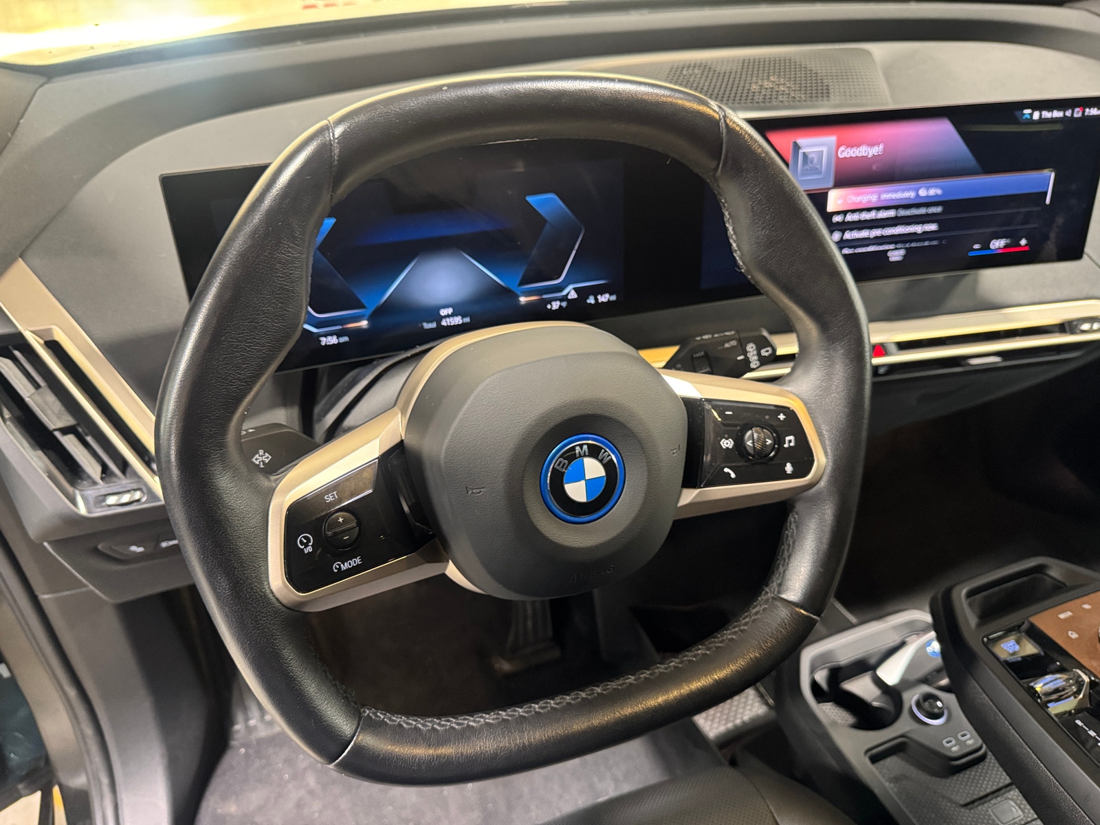 Thumbnail: 2023 BMW iX - 4