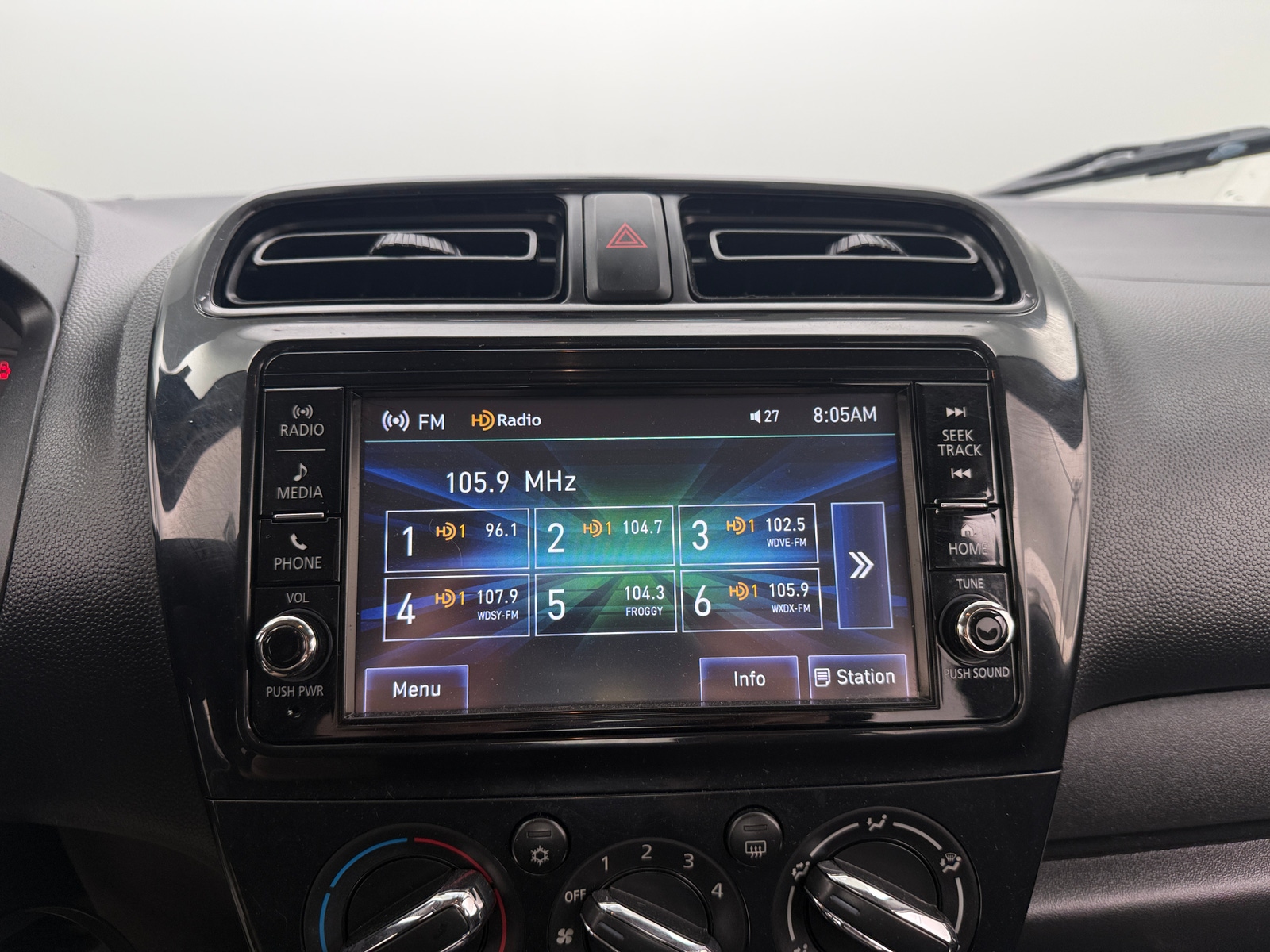 Thumbnail: 2018 Mitsubishi Mirage G4 - 4