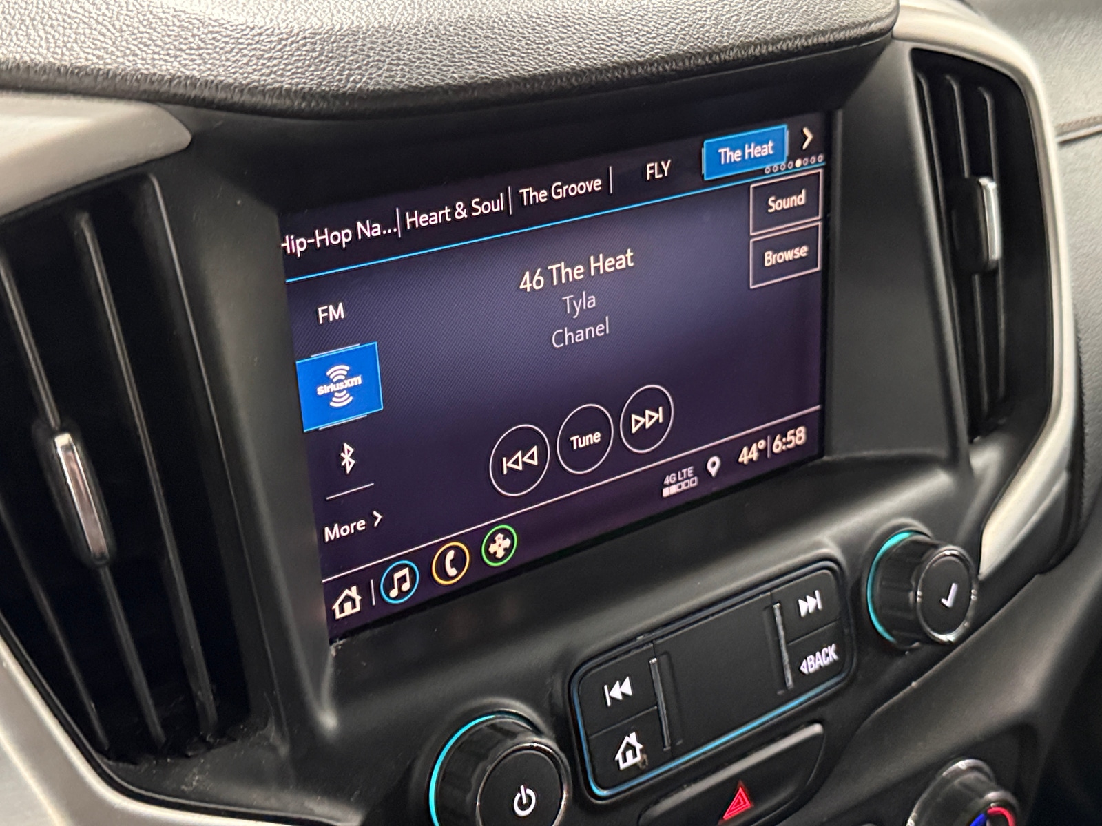 Thumbnail: 2020 GMC Terrain - 3