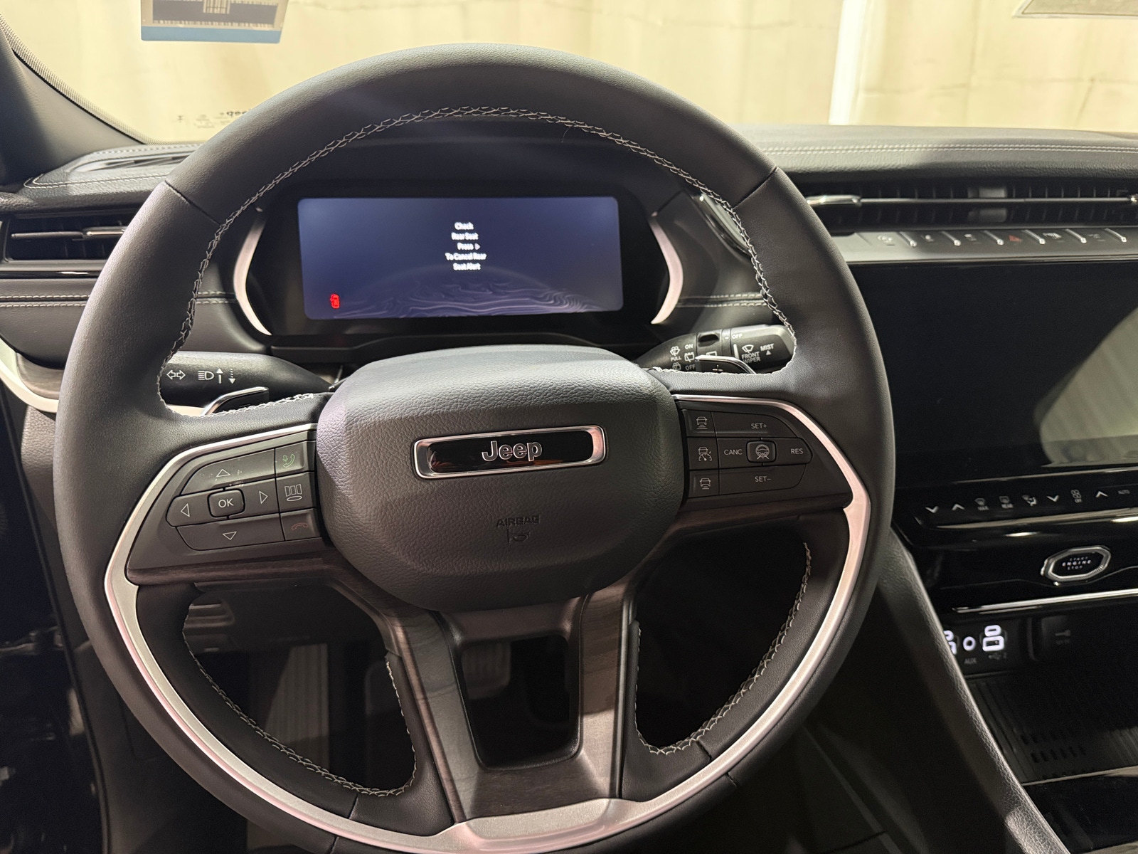 Thumbnail: 2026 Jeep Grand Cherokee - 4