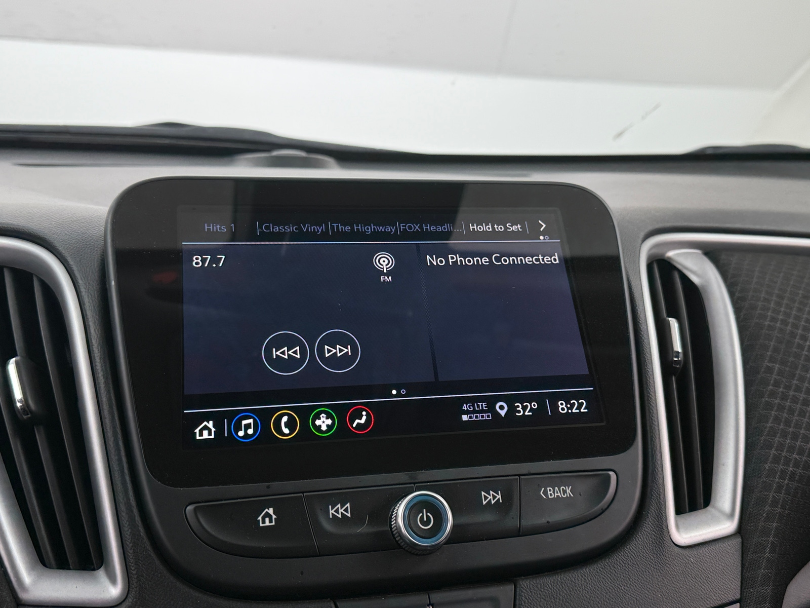 Thumbnail: 2024 Chevrolet Malibu - 4