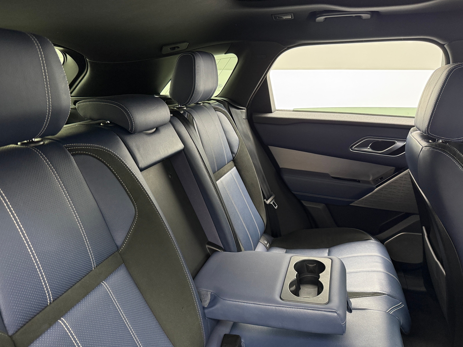 Thumbnail: 2020 Land Rover Range Rover Velar - 5