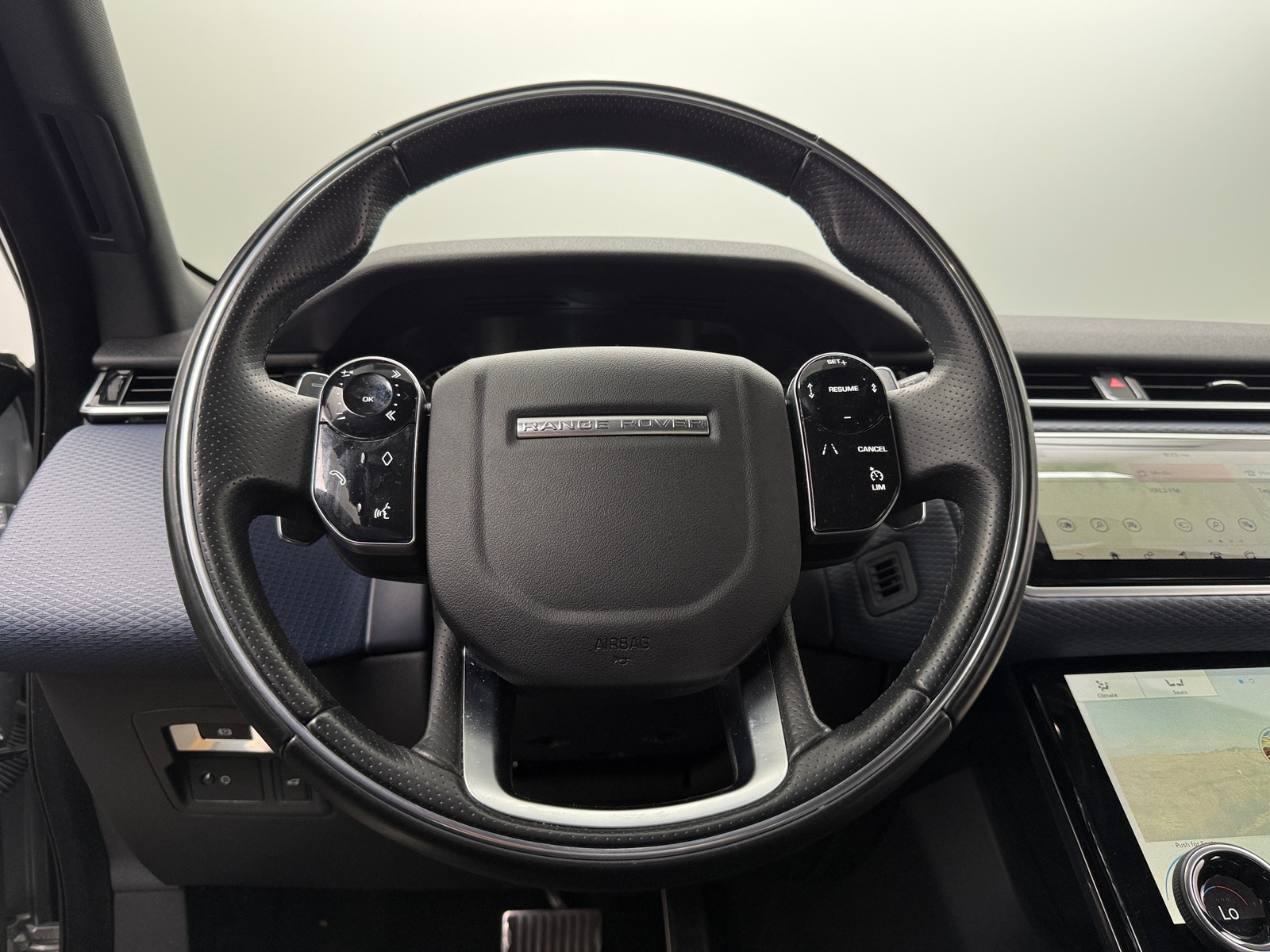 Thumbnail: 2020 Land Rover Range Rover Velar - 4