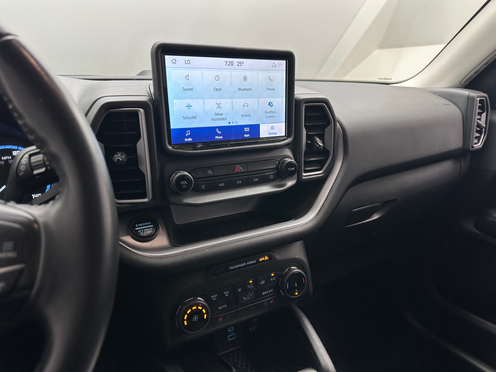 Thumbnail: 2022 Ford Bronco Sport - 4