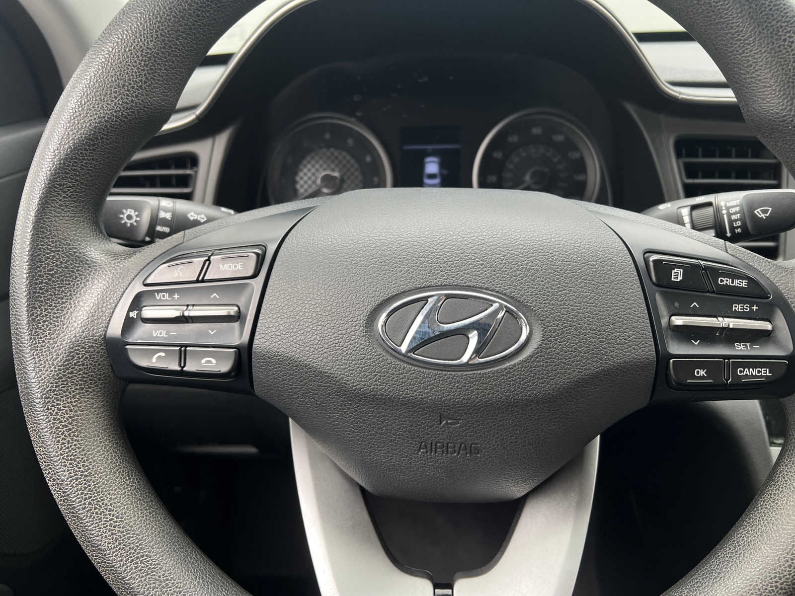 Thumbnail: 2019 Hyundai Elantra - 5