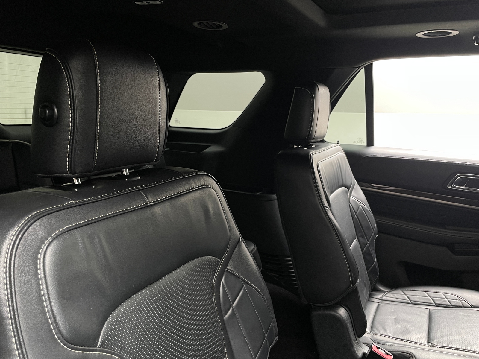 Thumbnail: 2018 Ford Explorer - 5