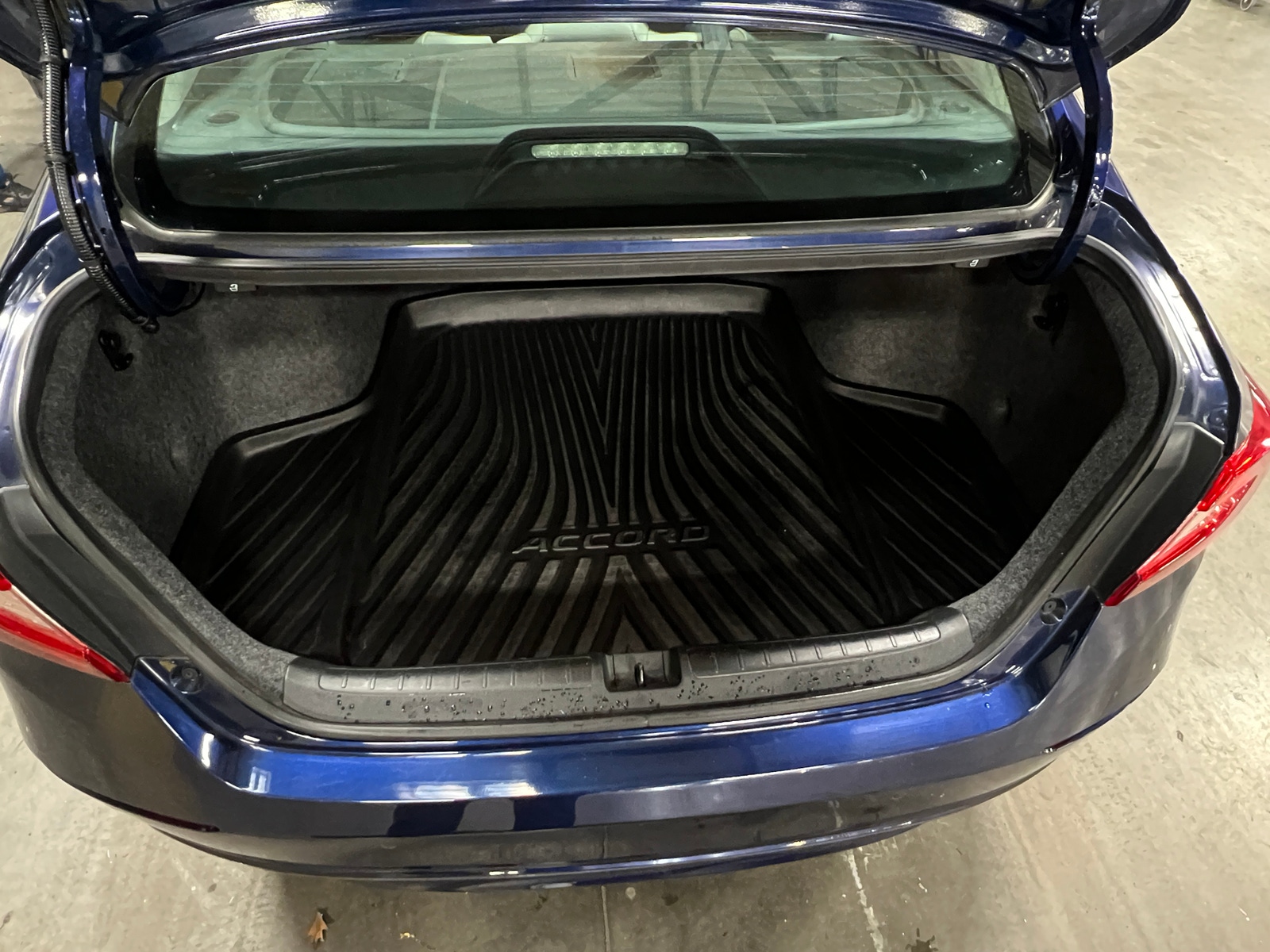 Thumbnail: 2018 Honda Accord - 6