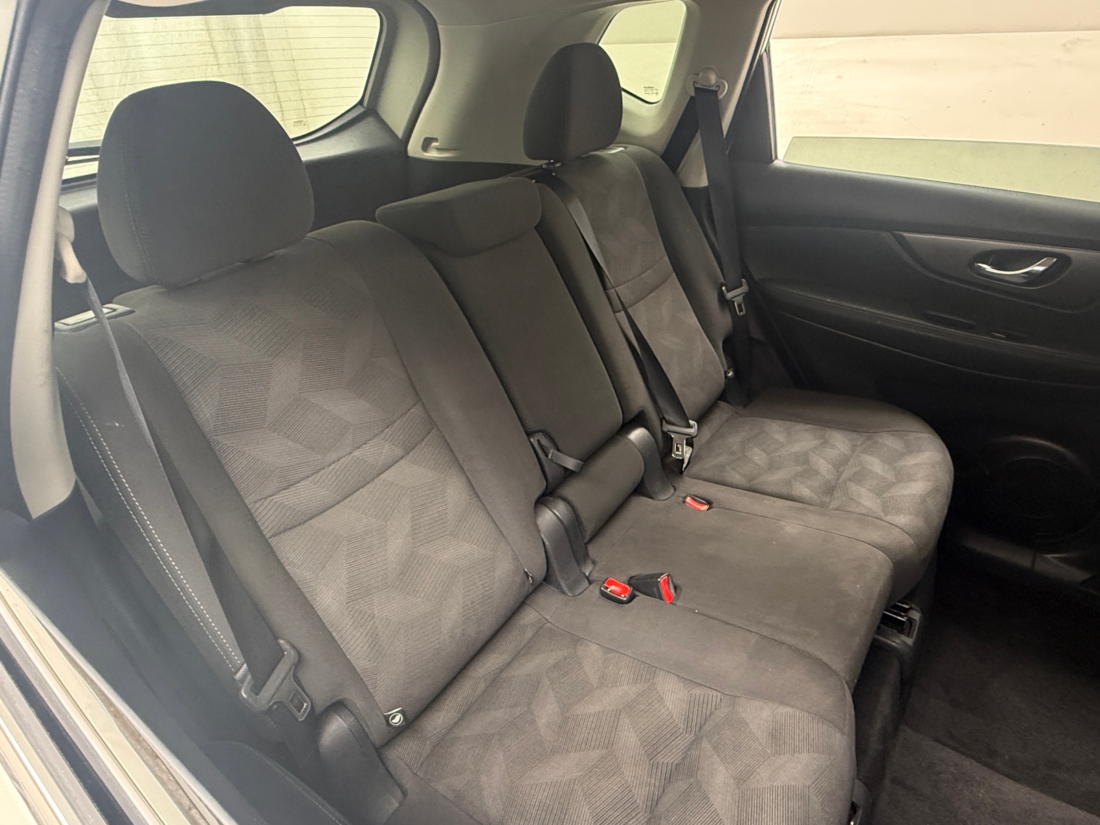 Thumbnail: 2016 Nissan Rogue - 6