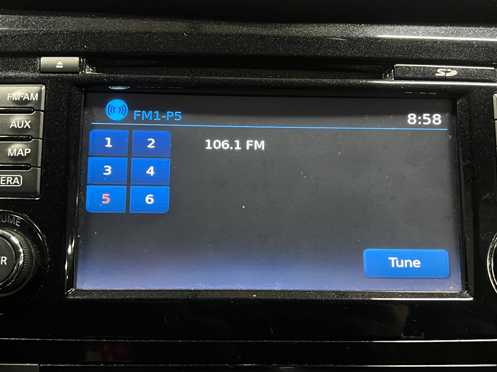 Thumbnail: 2016 Nissan Rogue - 4