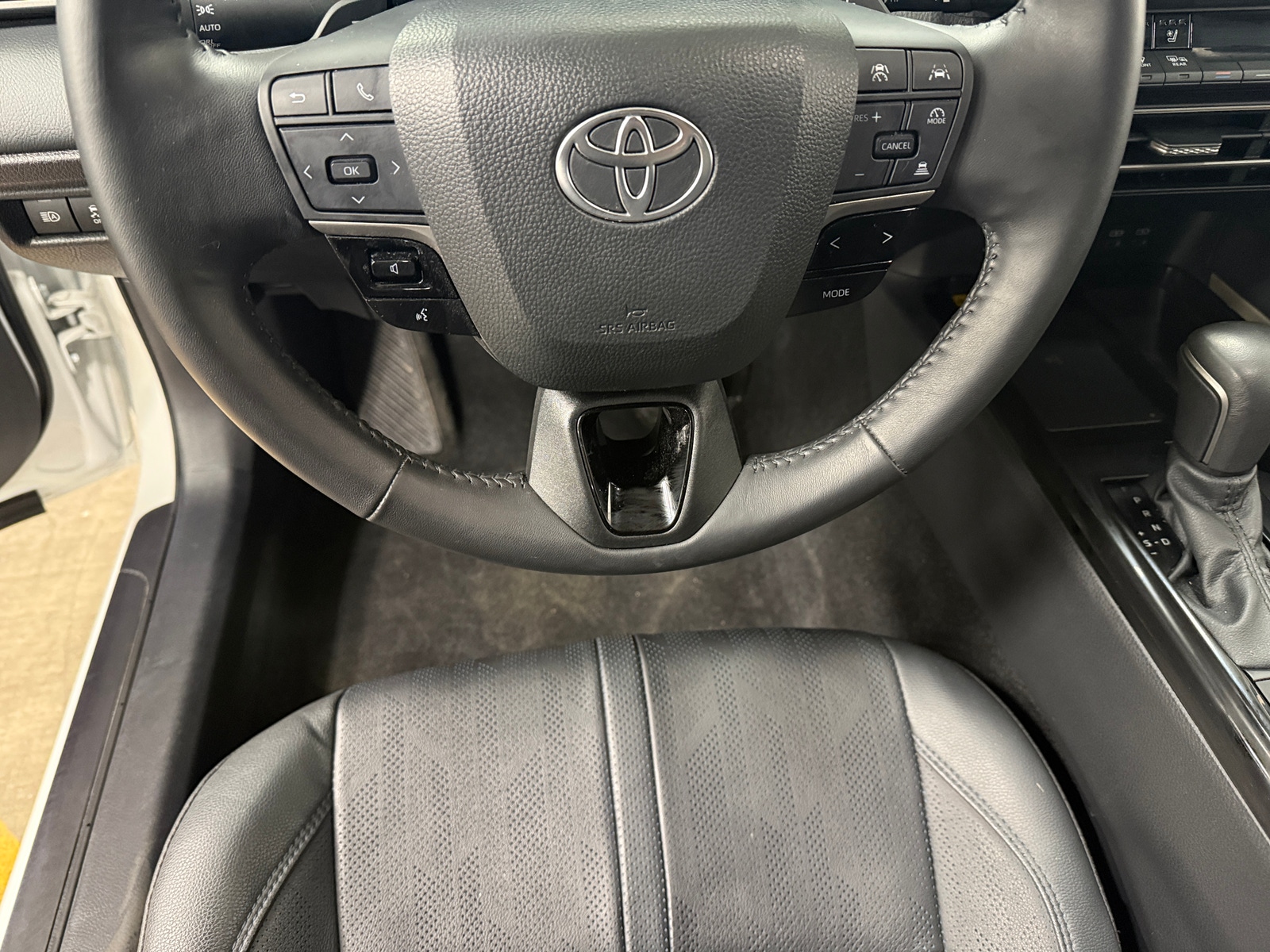 Thumbnail: 2025 Toyota Camry - 4