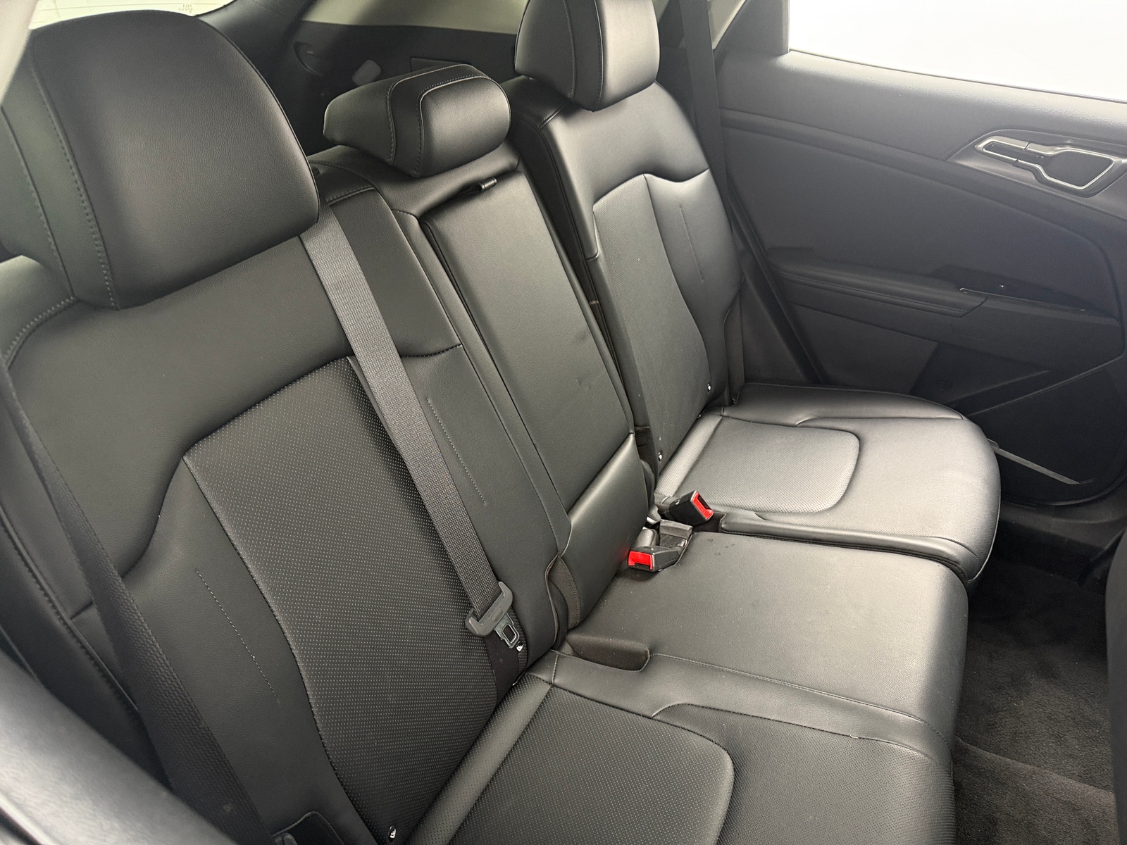 Thumbnail: 2023 Kia Sportage - 5