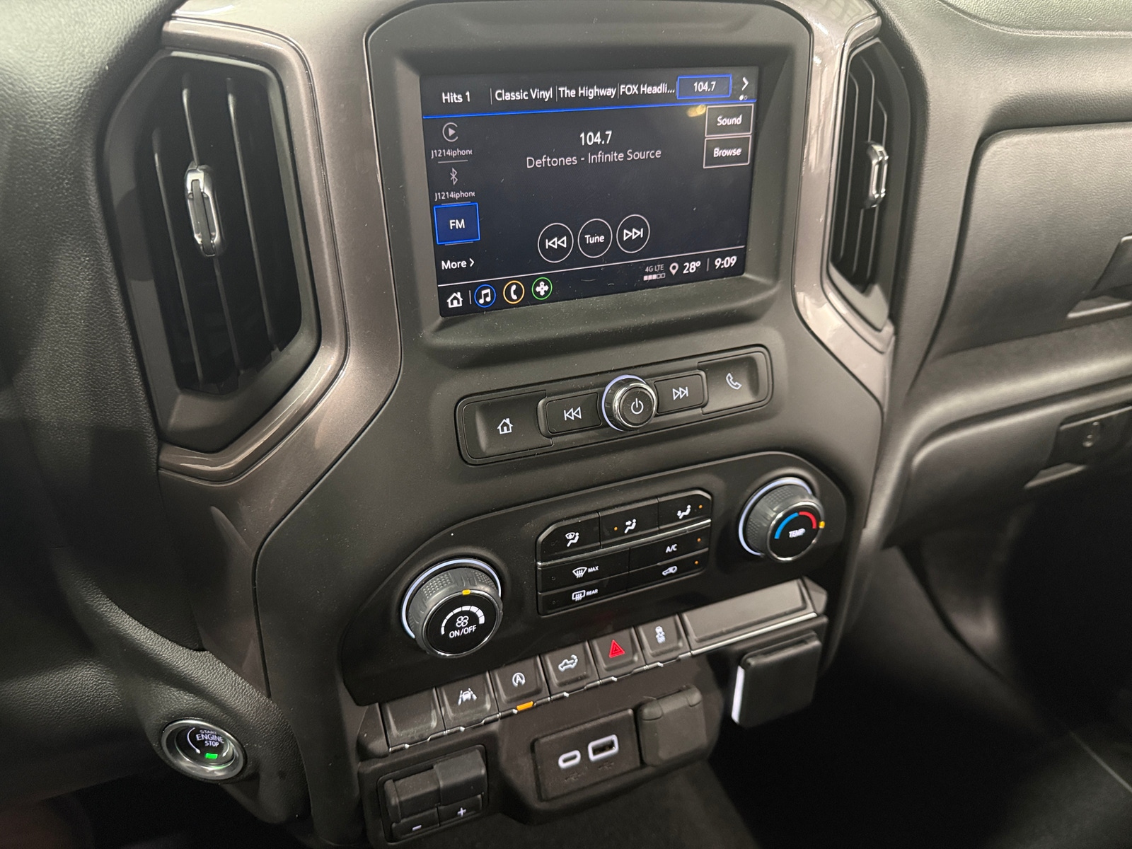 Thumbnail: 2023 Chevrolet Silverado 1500 - 4