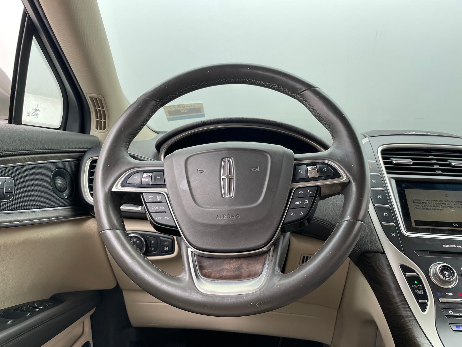 Thumbnail: 2019 Lincoln Nautilus - 4
