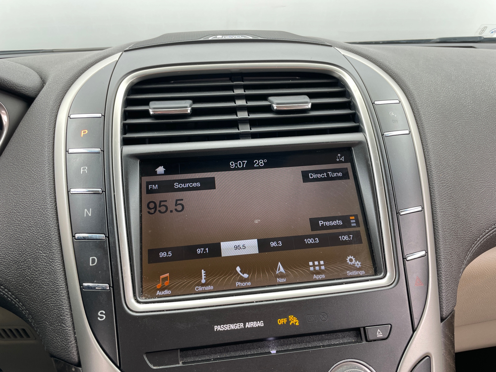 Thumbnail: 2019 Lincoln Nautilus - 3