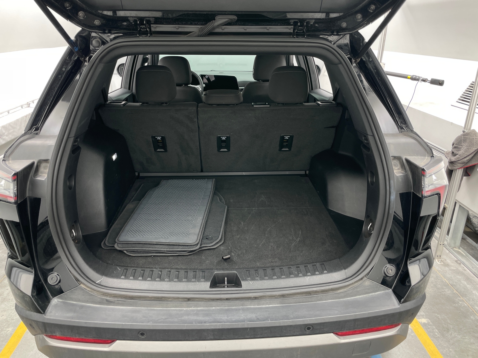 Thumbnail: 2025 Chevrolet Equinox - 7