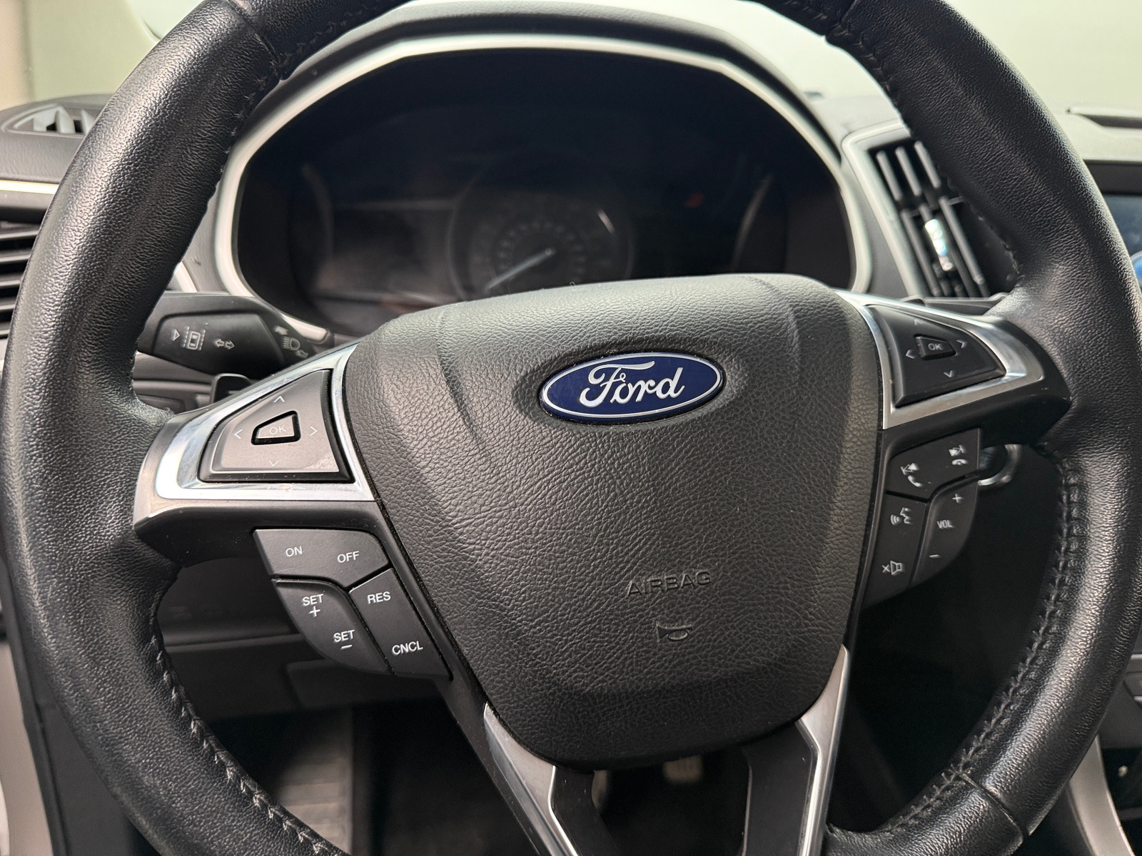 Thumbnail: 2019 Ford Edge - 4