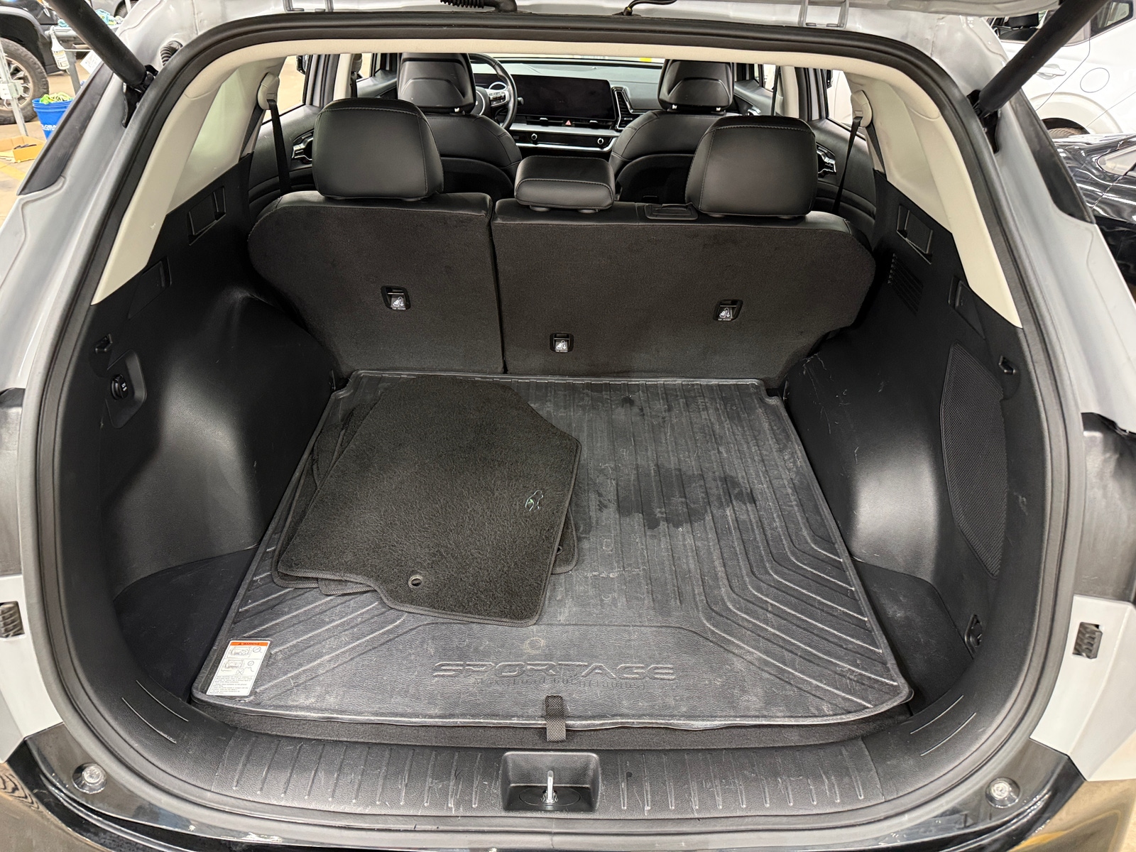 Thumbnail: 2024 Kia Sportage - 6