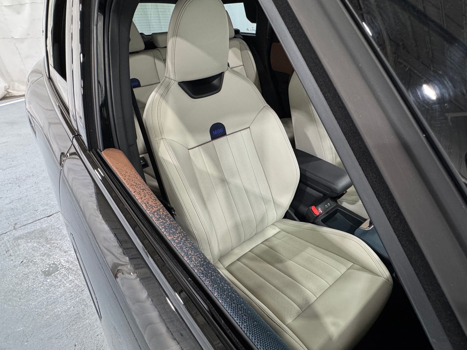 Thumbnail: 2025 MINI Cooper Countryman - 2