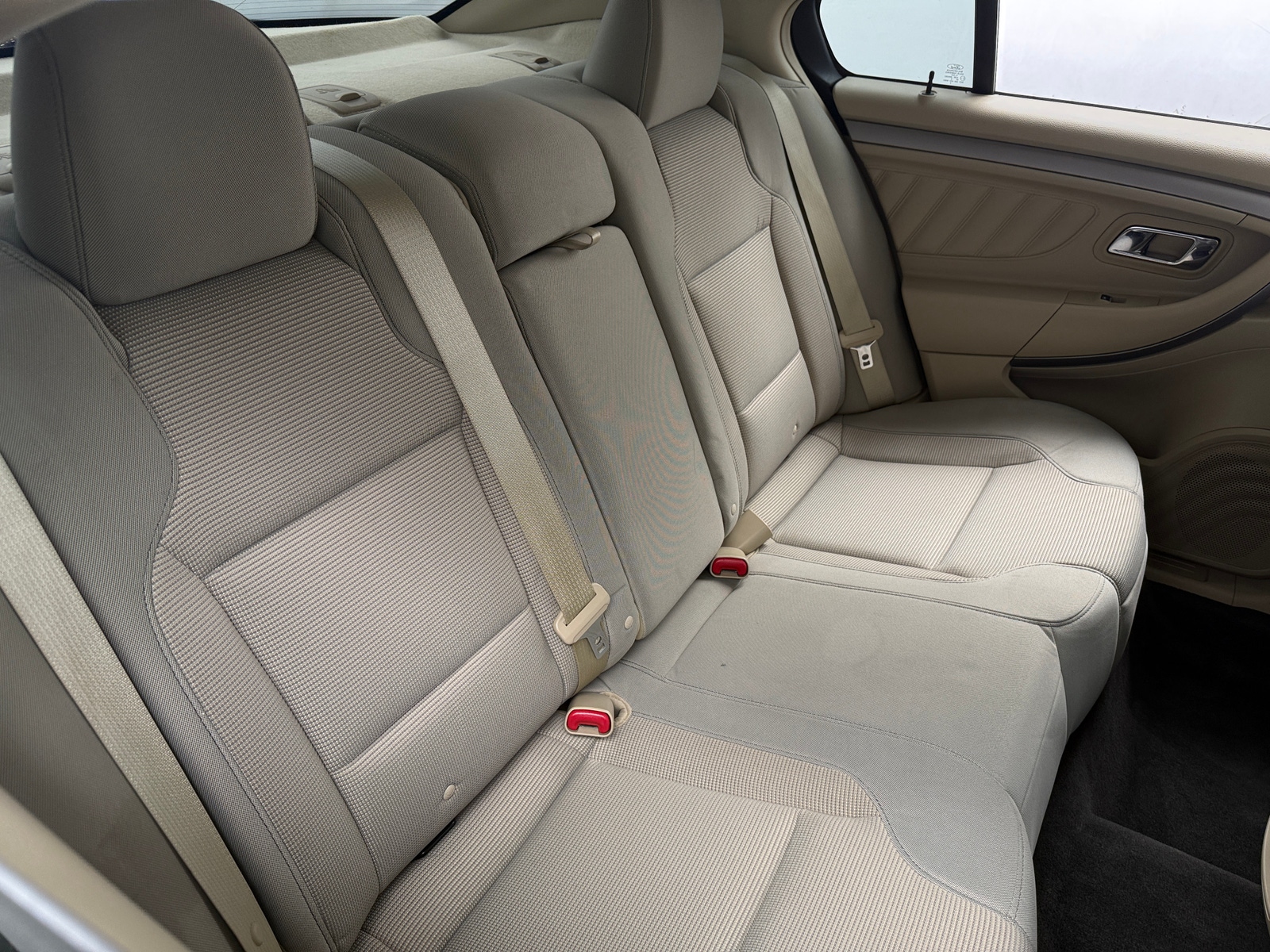 Thumbnail: 2015 Ford Taurus - 6