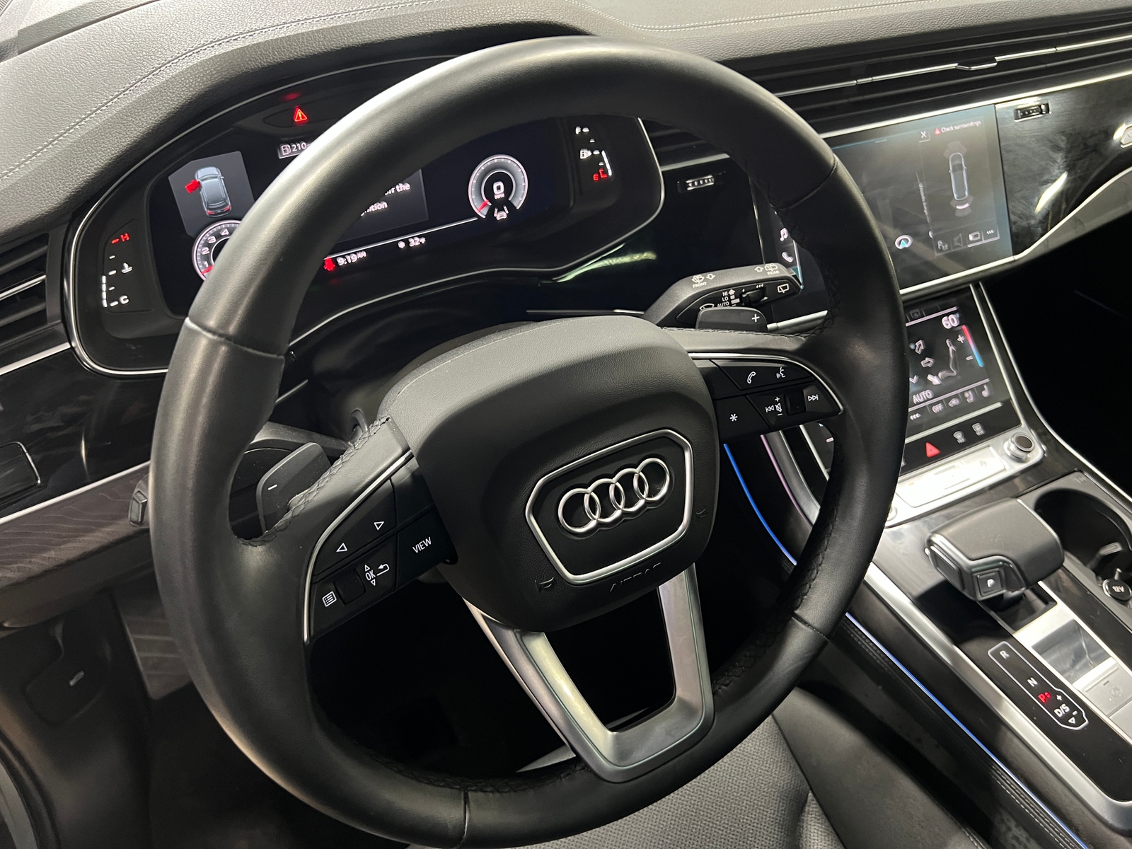 Thumbnail: 2023 Audi Q7 - 4