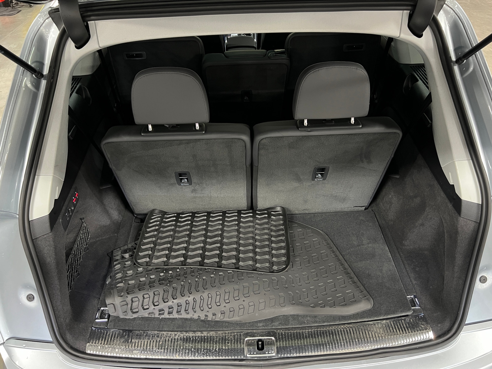 Thumbnail: 2023 Audi Q7 - 6