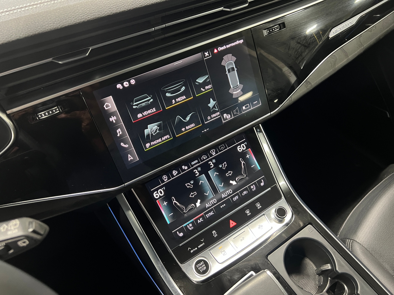 Thumbnail: 2023 Audi Q7 - 3