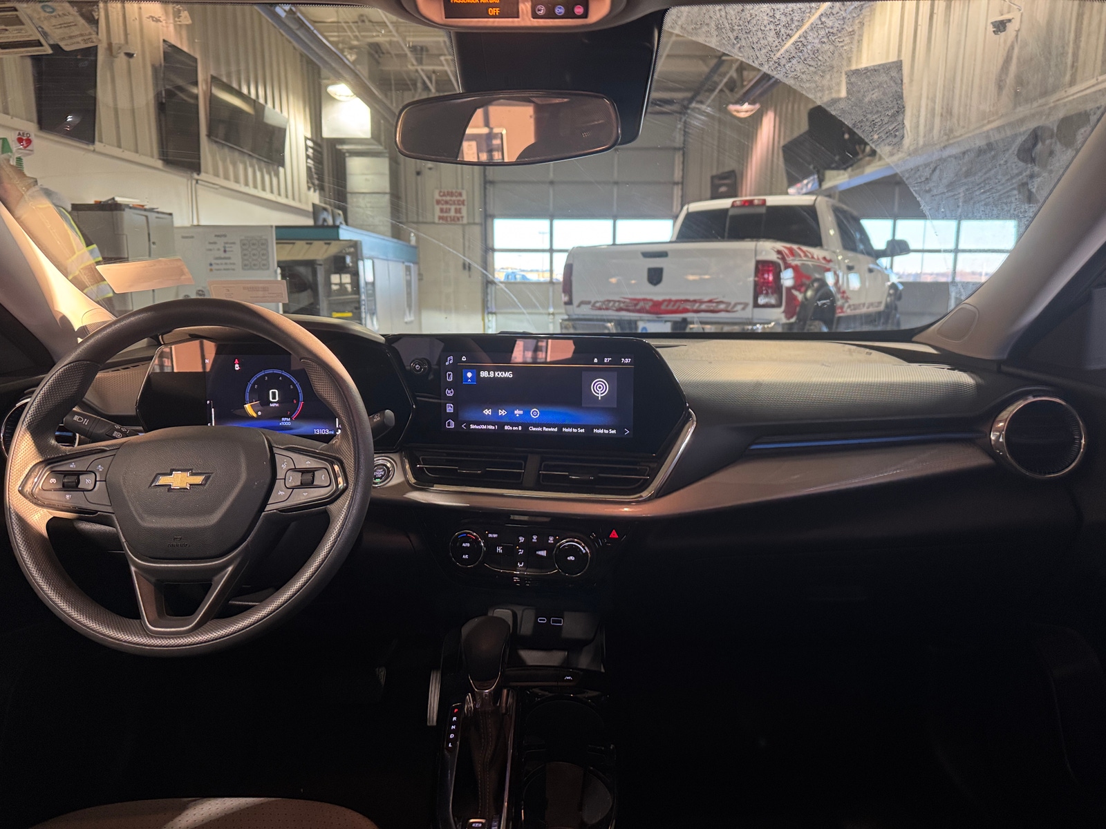 Thumbnail: 2025 Chevrolet Trax - 3