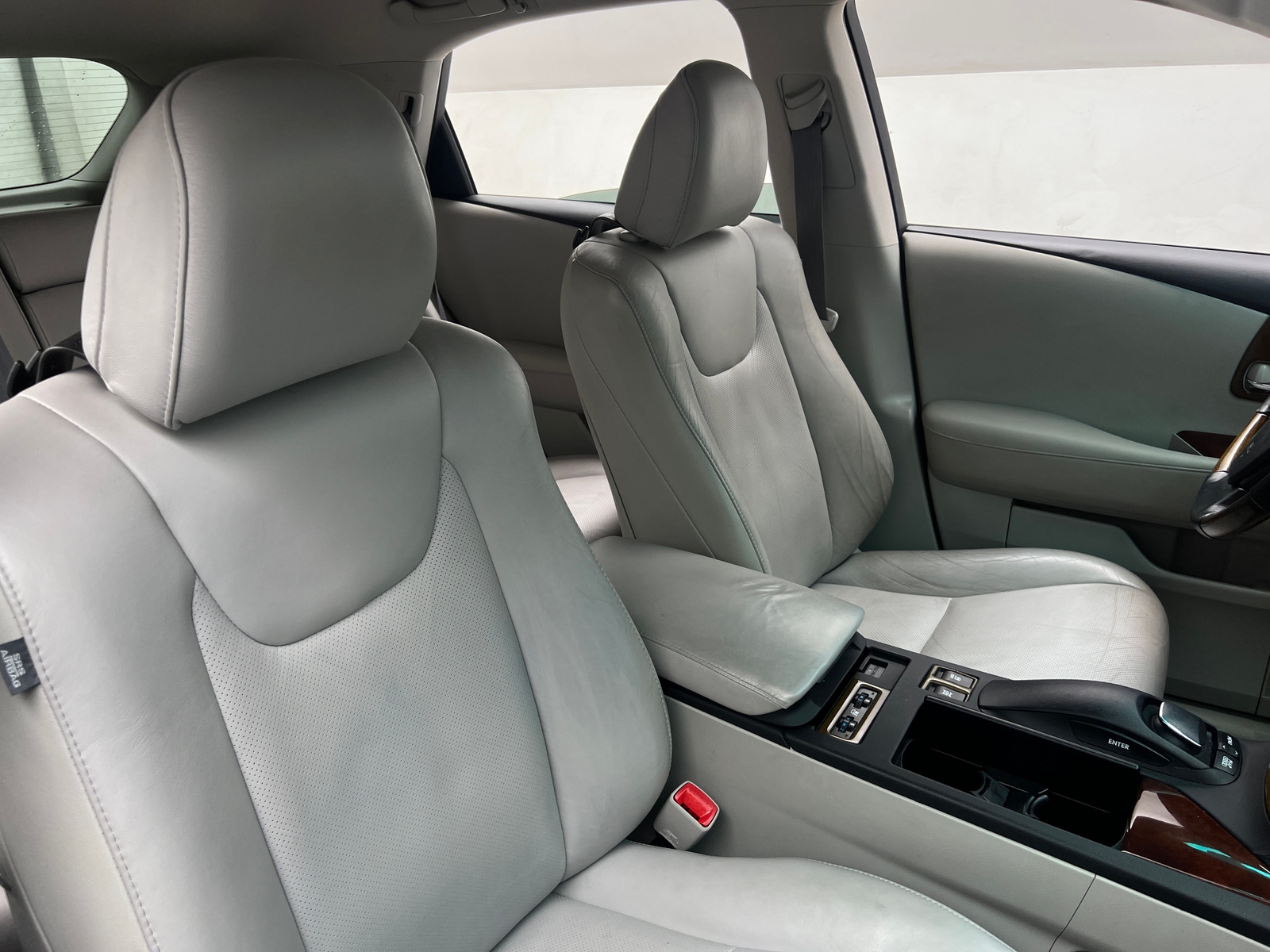 Thumbnail: 2010 Lexus RX - 2