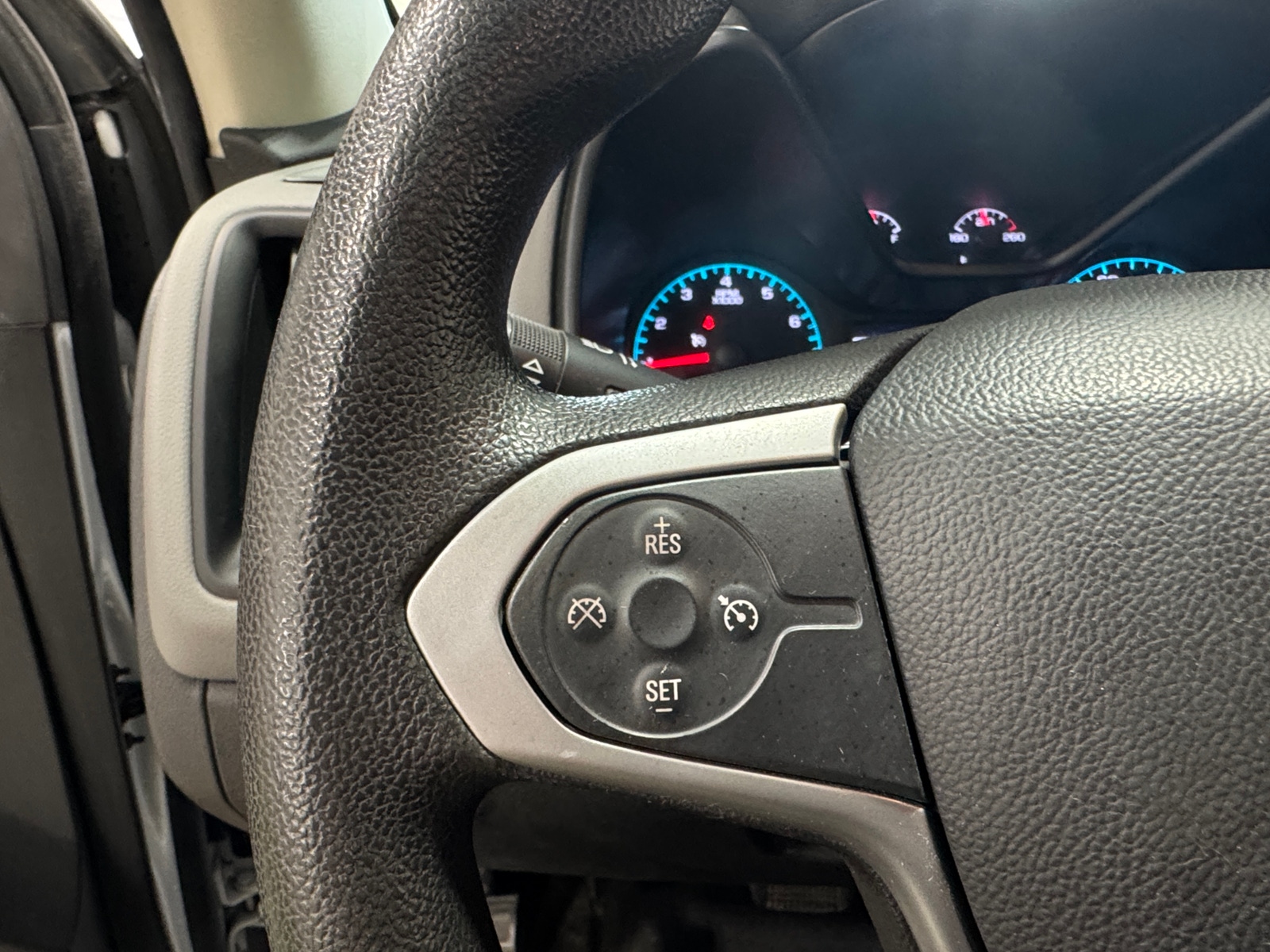 Thumbnail: 2020 Chevrolet Colorado - 5