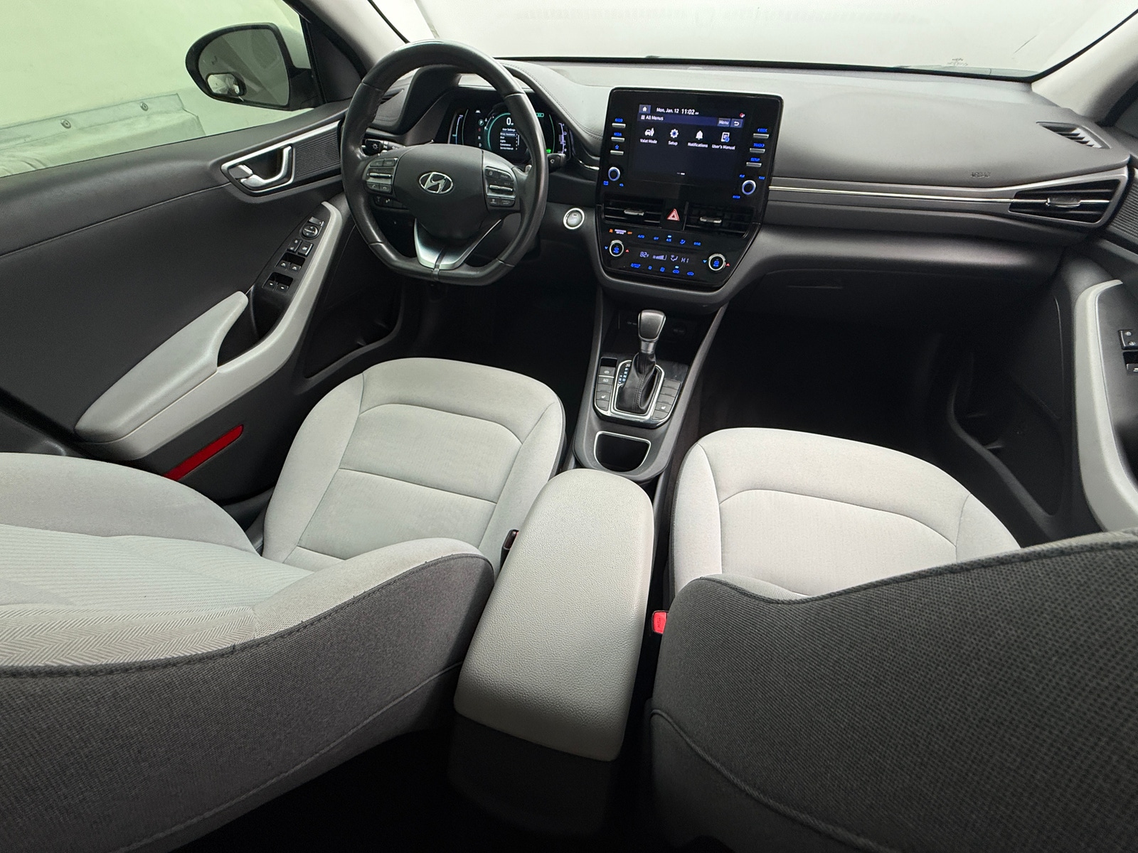 Thumbnail: 2022 Hyundai Ioniq - 3