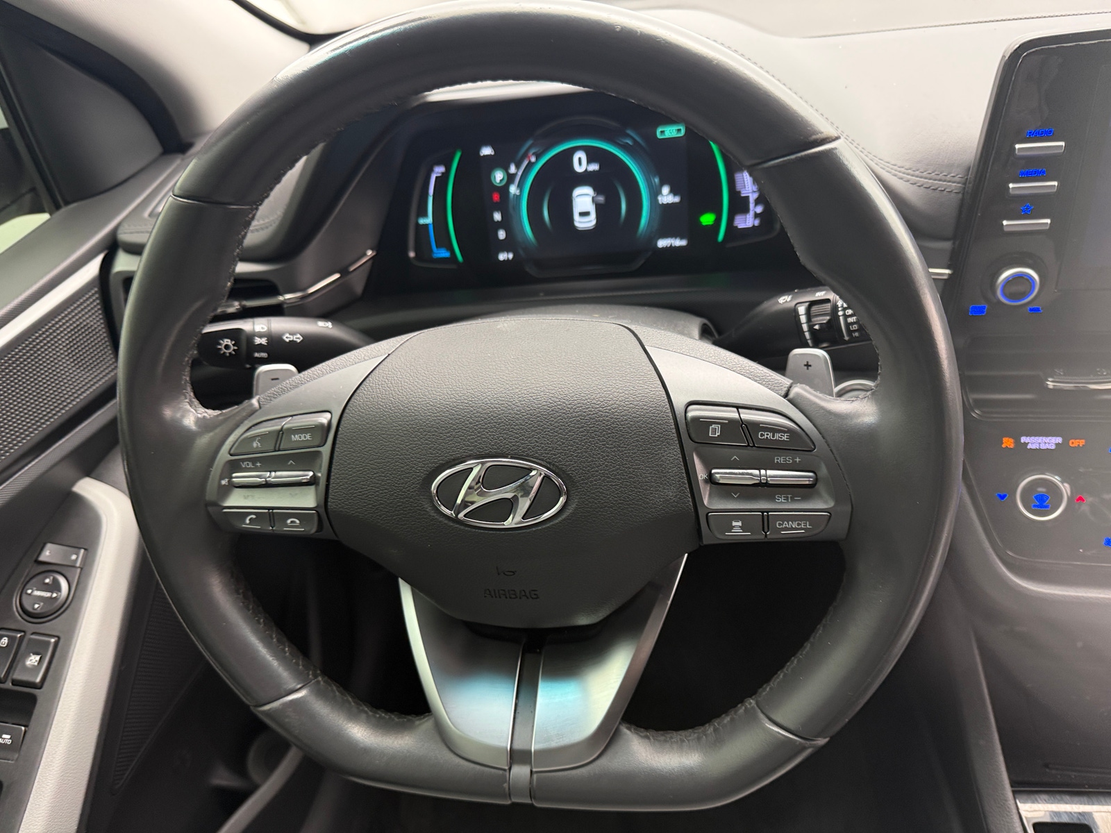 Thumbnail: 2022 Hyundai Ioniq - 5