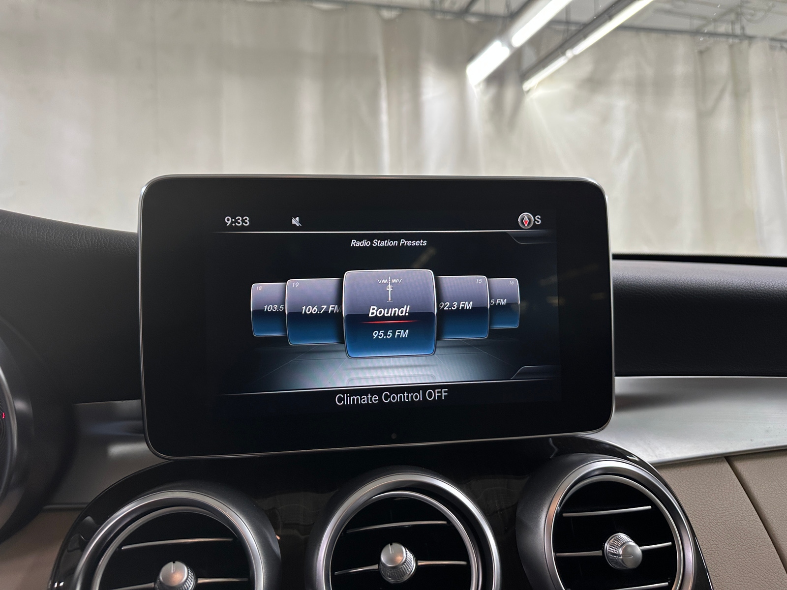 Thumbnail: 2018 Mercedes-Benz C-Class - 3