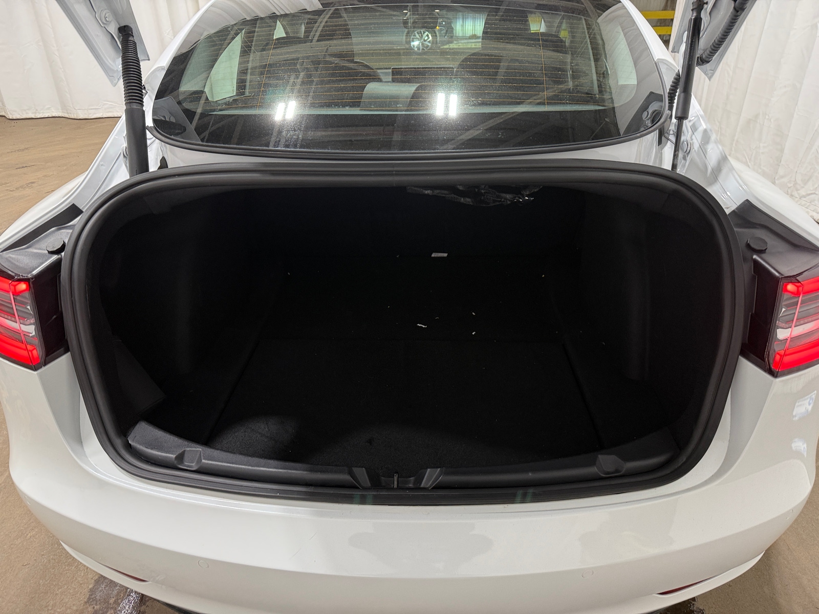 Thumbnail: 2021 Tesla Model 3 - 6