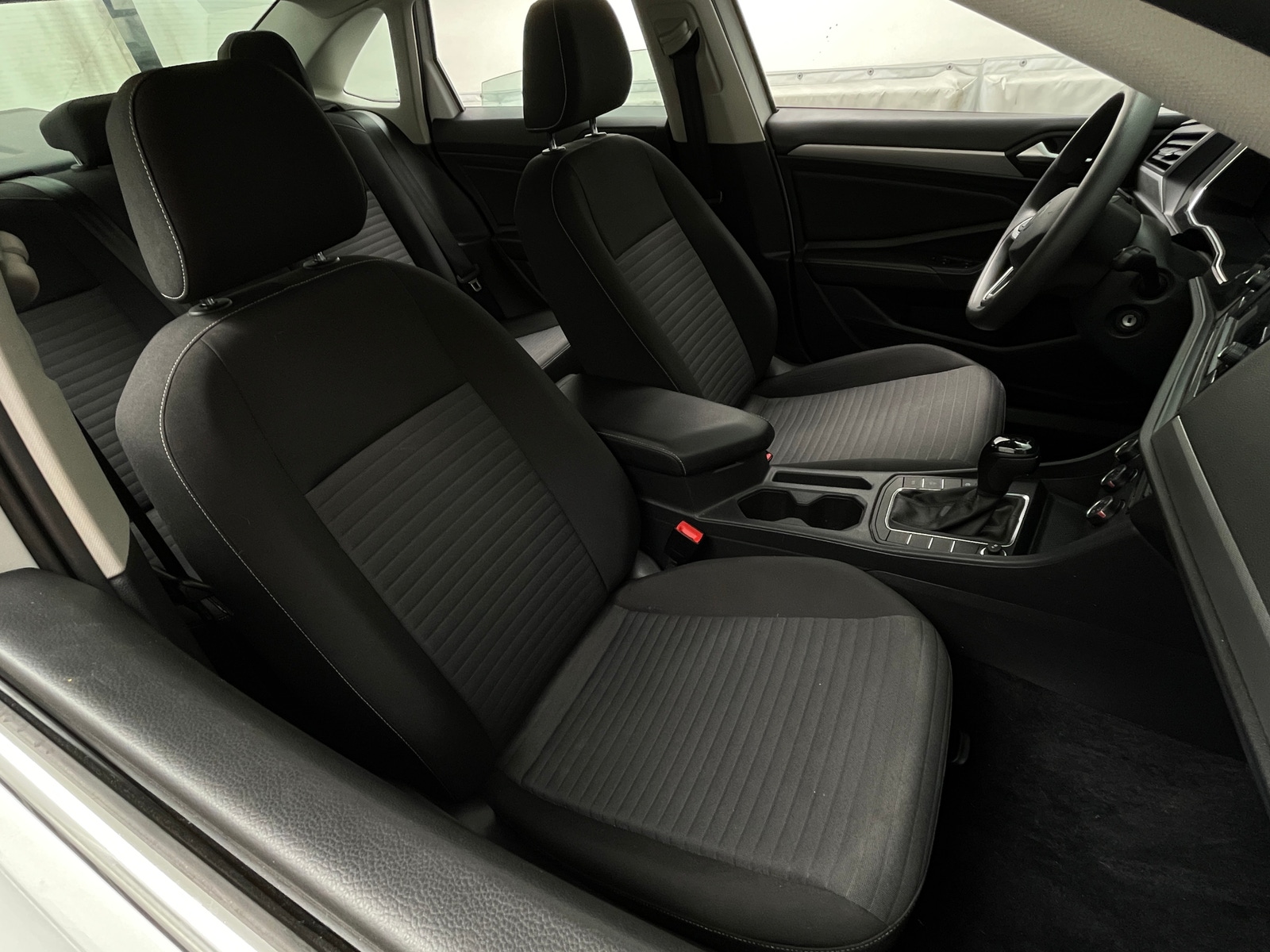 Thumbnail: 2022 Volkswagen Jetta - 2