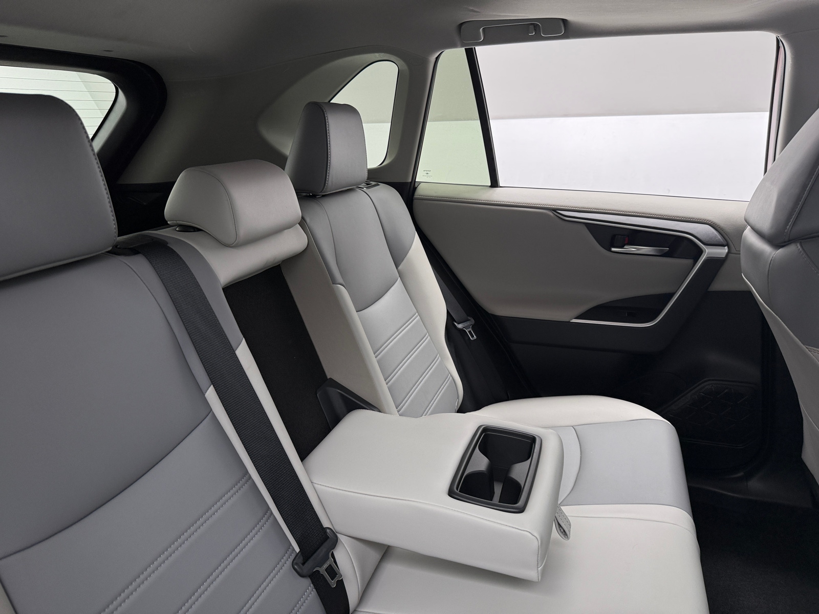 Thumbnail: 2019 Toyota RAV4 - 5