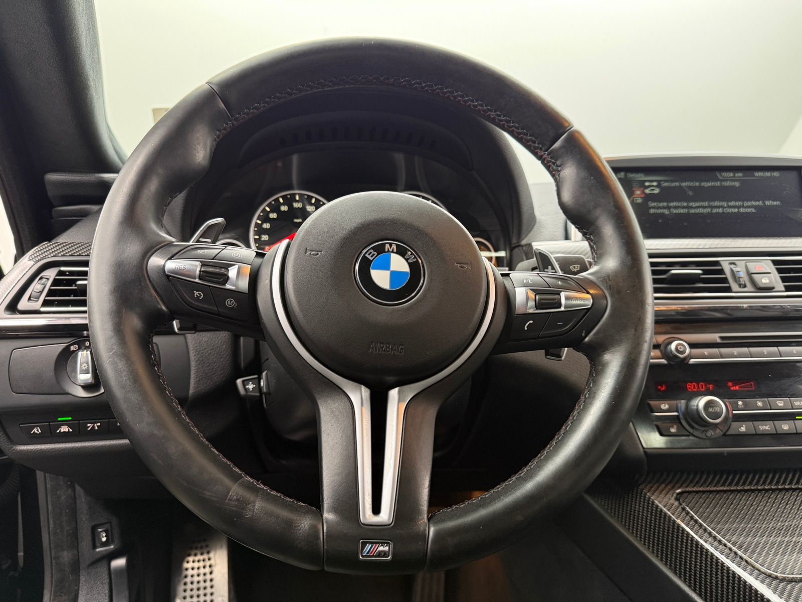 Thumbnail: 2015 BMW M6 - 4