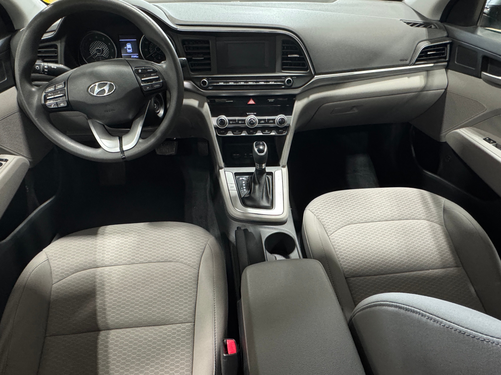 Thumbnail: 2020 Hyundai Elantra - 3