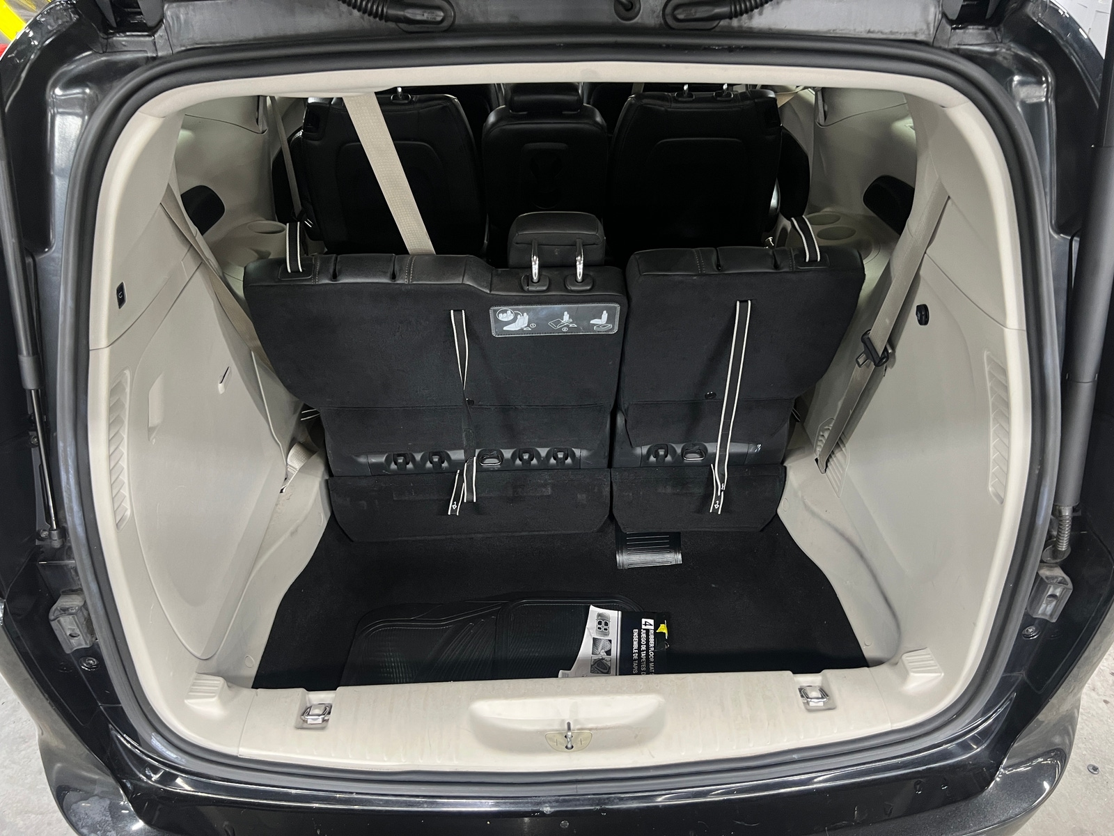 Thumbnail: 2020 Chrysler Pacifica - 6