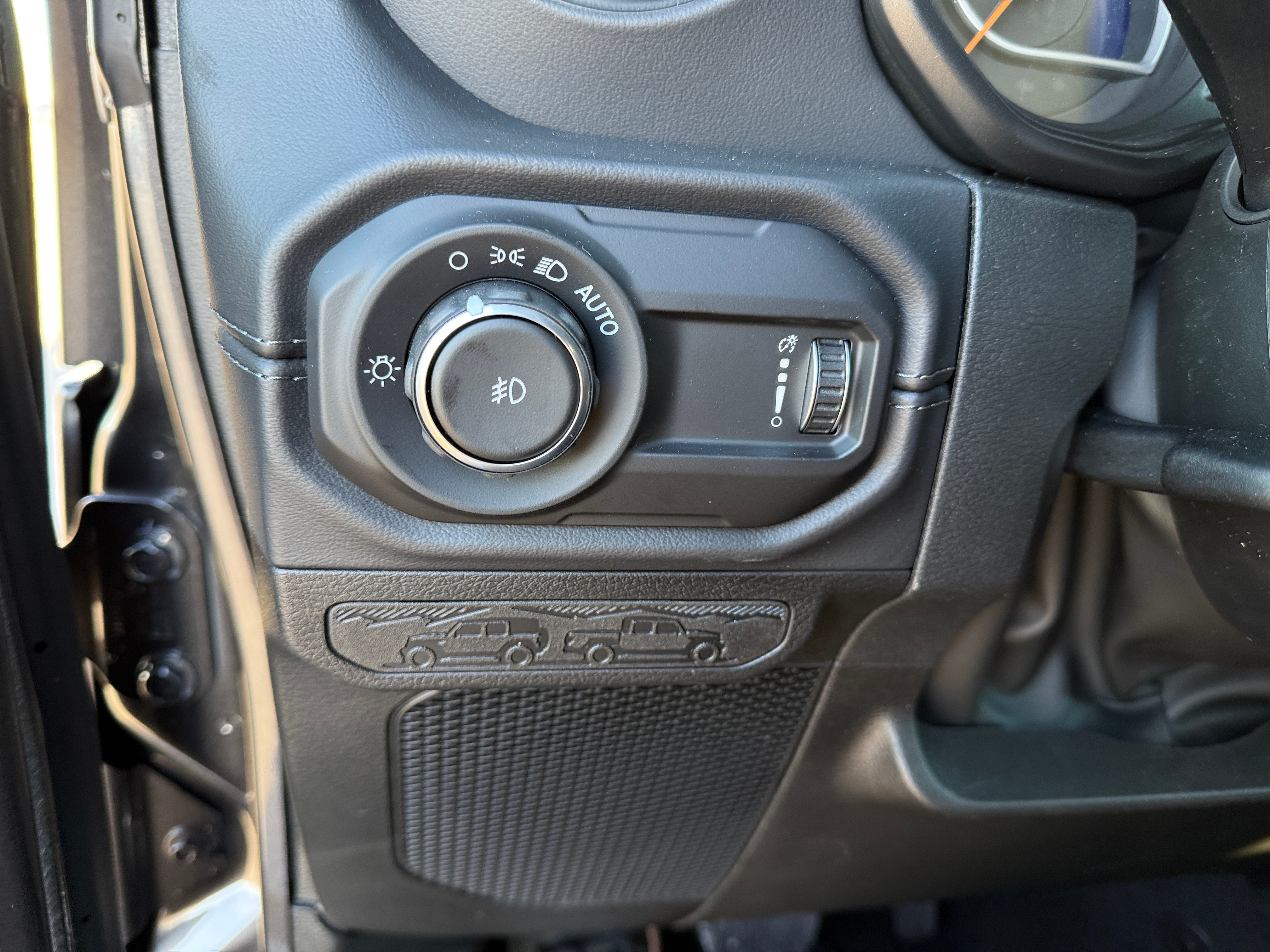 2026 Jeep Wrangler 4-Door Sahara - Photo 11