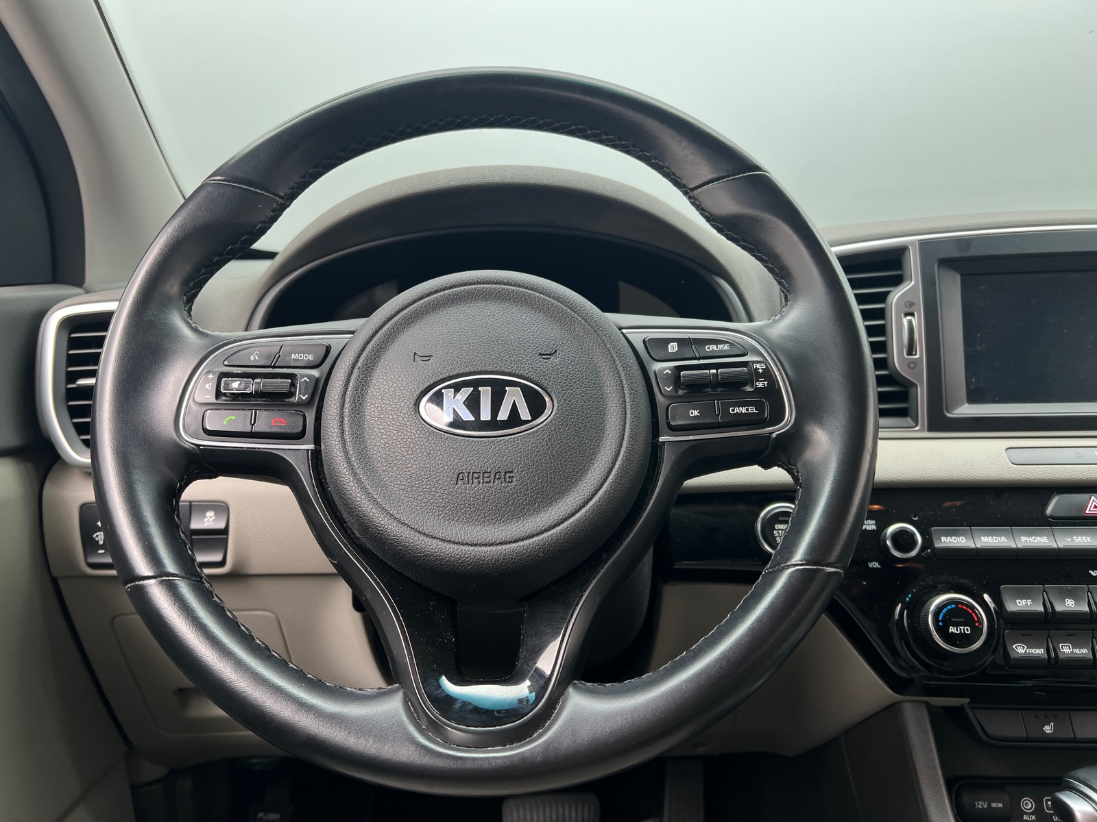 Thumbnail: 2019 Kia Sportage - 4