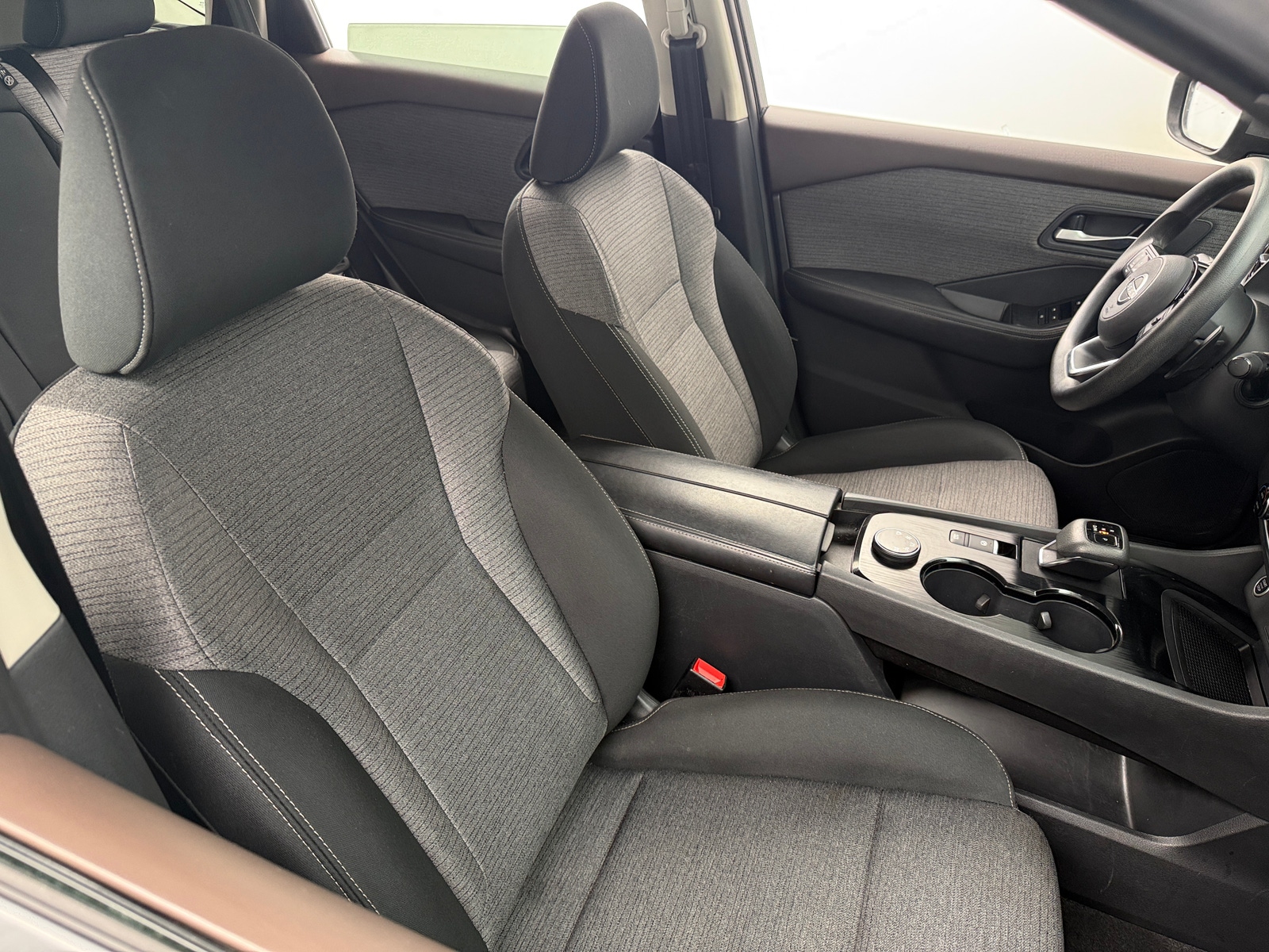 Thumbnail: 2022 Nissan Rogue - 2